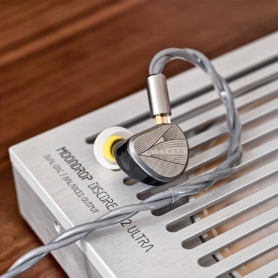 NiceHck NX8Ti Limited Edition Wired 1dd+ 6ba+1pzt In Ear Hifi Earphone
