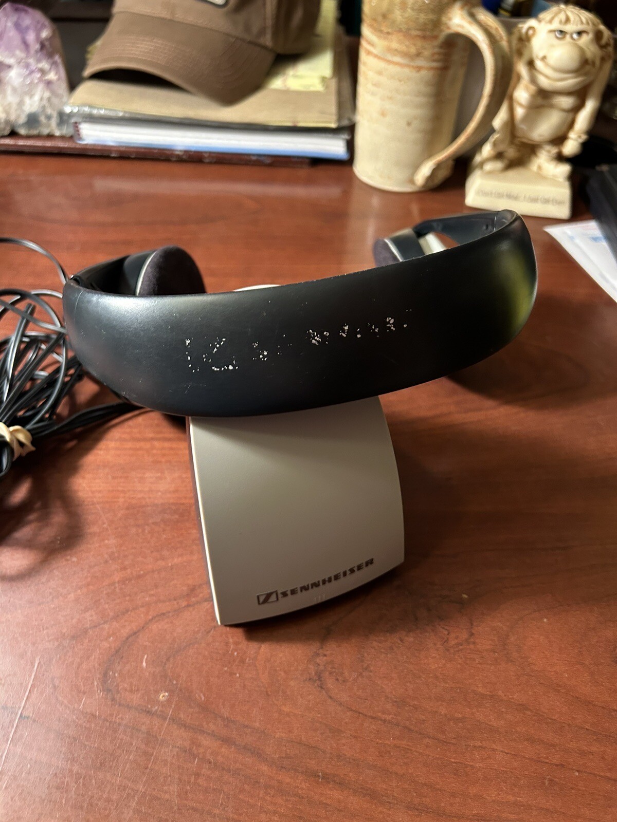 Lot-Sennheiser HDR120/HDR110 Wireless Headphones and TR120 /TR110Stand ReadPARTS