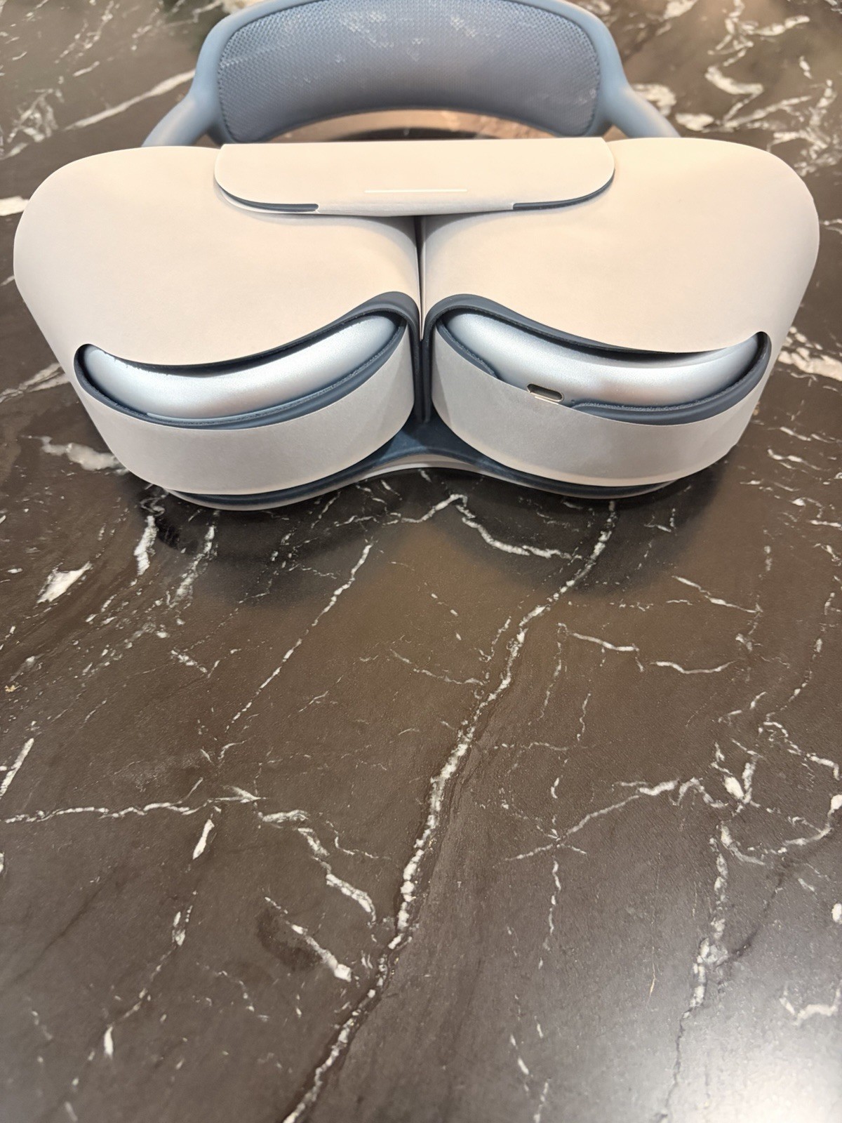 Apple AirPods Max 2 (2026) Wireless Headphones Blue – Model A3454 – New – No Box