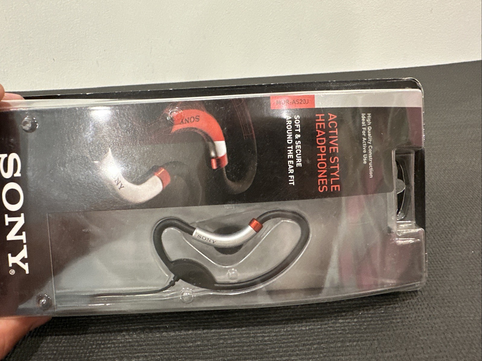 Sony MDR-AS20J Sports Loop Hanger Headphones – Black/Red NEW IN BOX *READ*