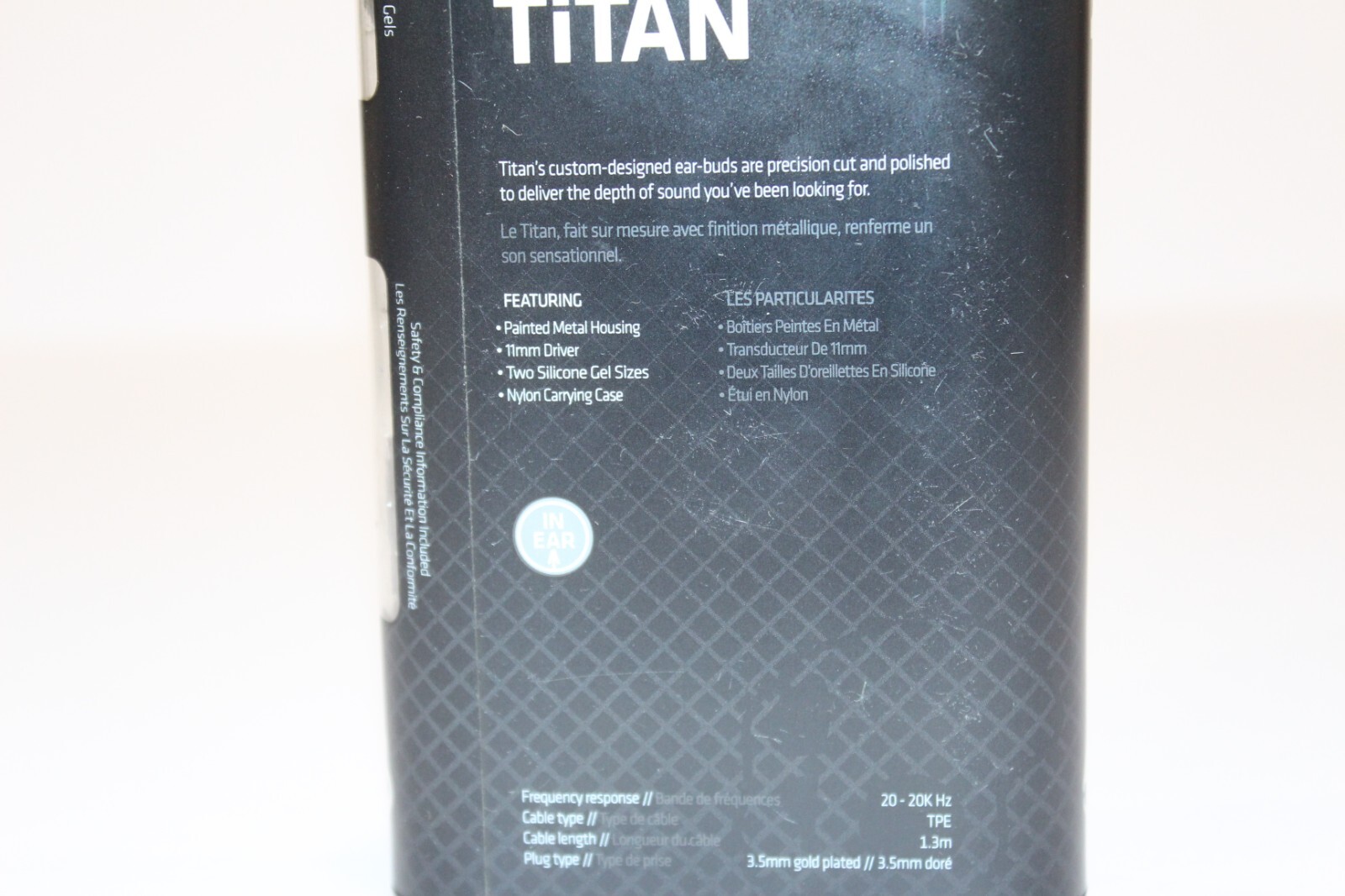 Skullcandy Titan Hi-Definition Noise Isolating ear buds Original Packaging black