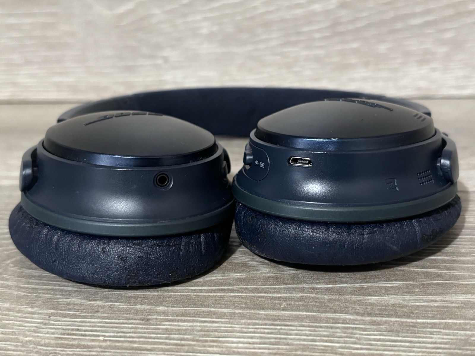 Bose 425948 Blue QuietComfort QC35 Noise Cancelling Headphones – Need Ear-Pads