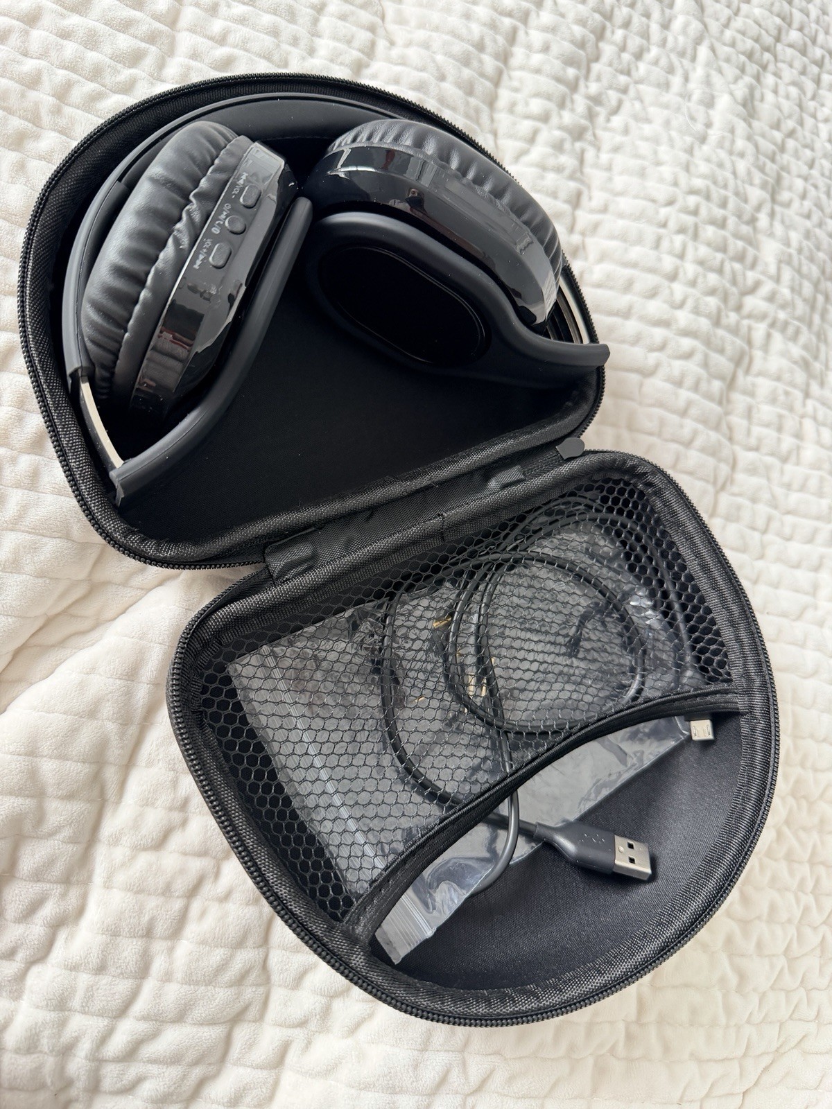 iLive Wireless Headphones Bluetooth Cancelling