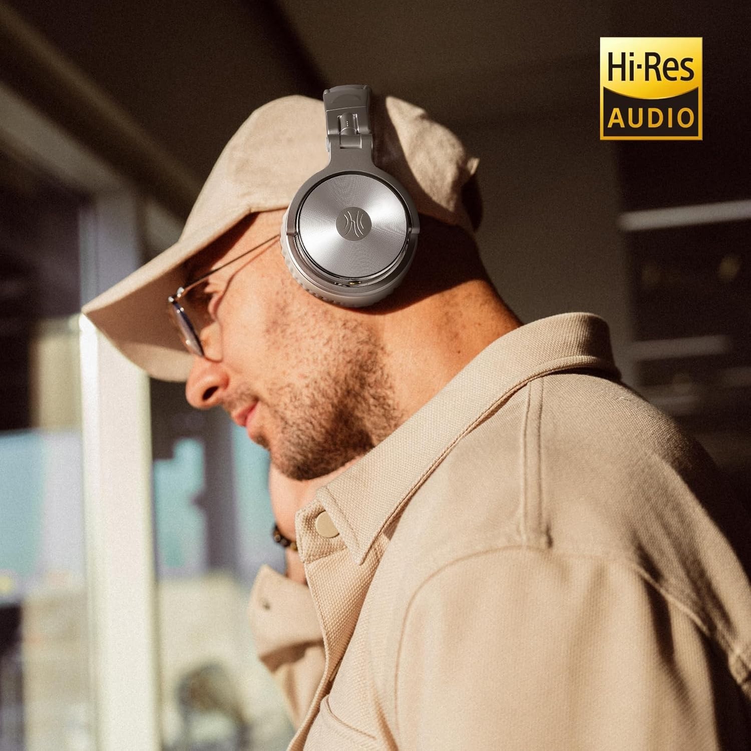 Wired Studio Monitor Headphones with Adjustable Fit and Sound Isolation – Silver
