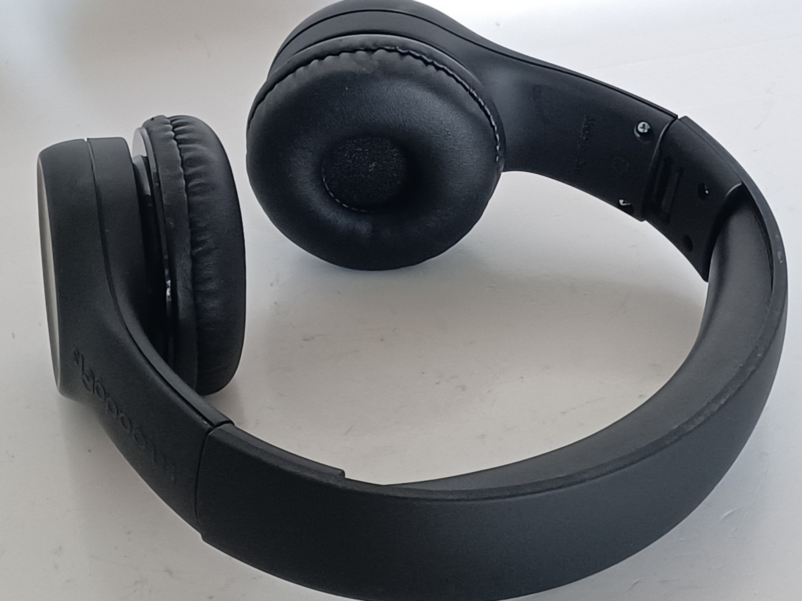 LilGadgets Kids Premium Volume Limited Wired Headphones w/ SharePort Connect+