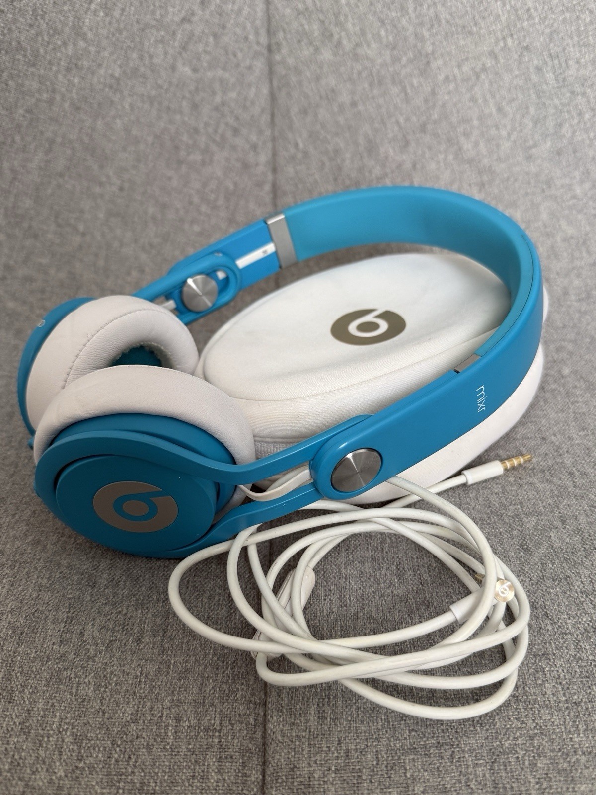 Beats Mixr Mixer Headphones David Guetta Edition Blue/White Limited Edition