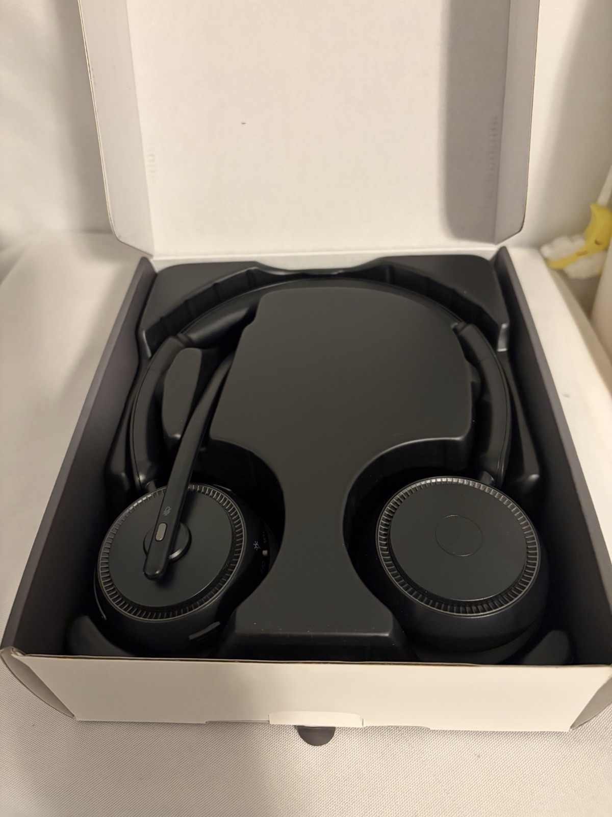 Tenpoform ~ Noise Canceling Headphones ~ Micro C-USB Connector New M/W2