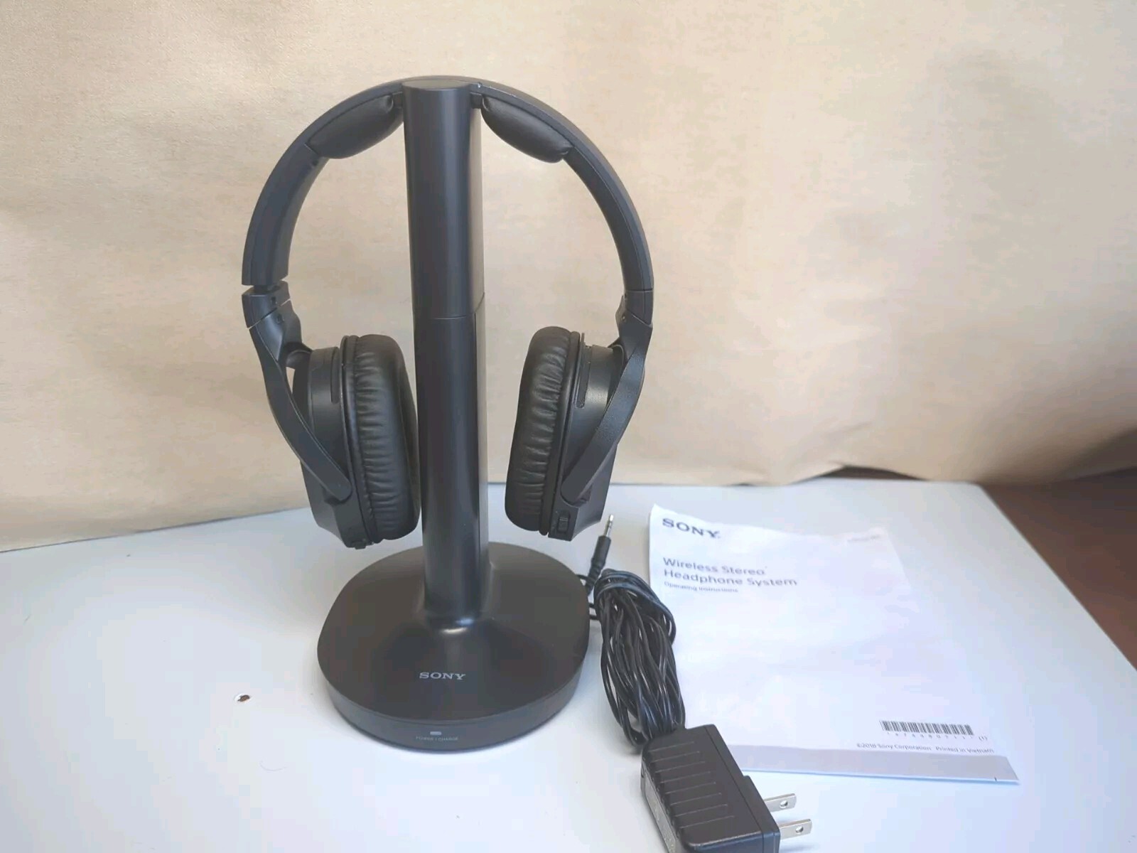 Sony WH-RF400 Wireless Home Theater Headphones Low Use !! w/ Base Cord & Manual