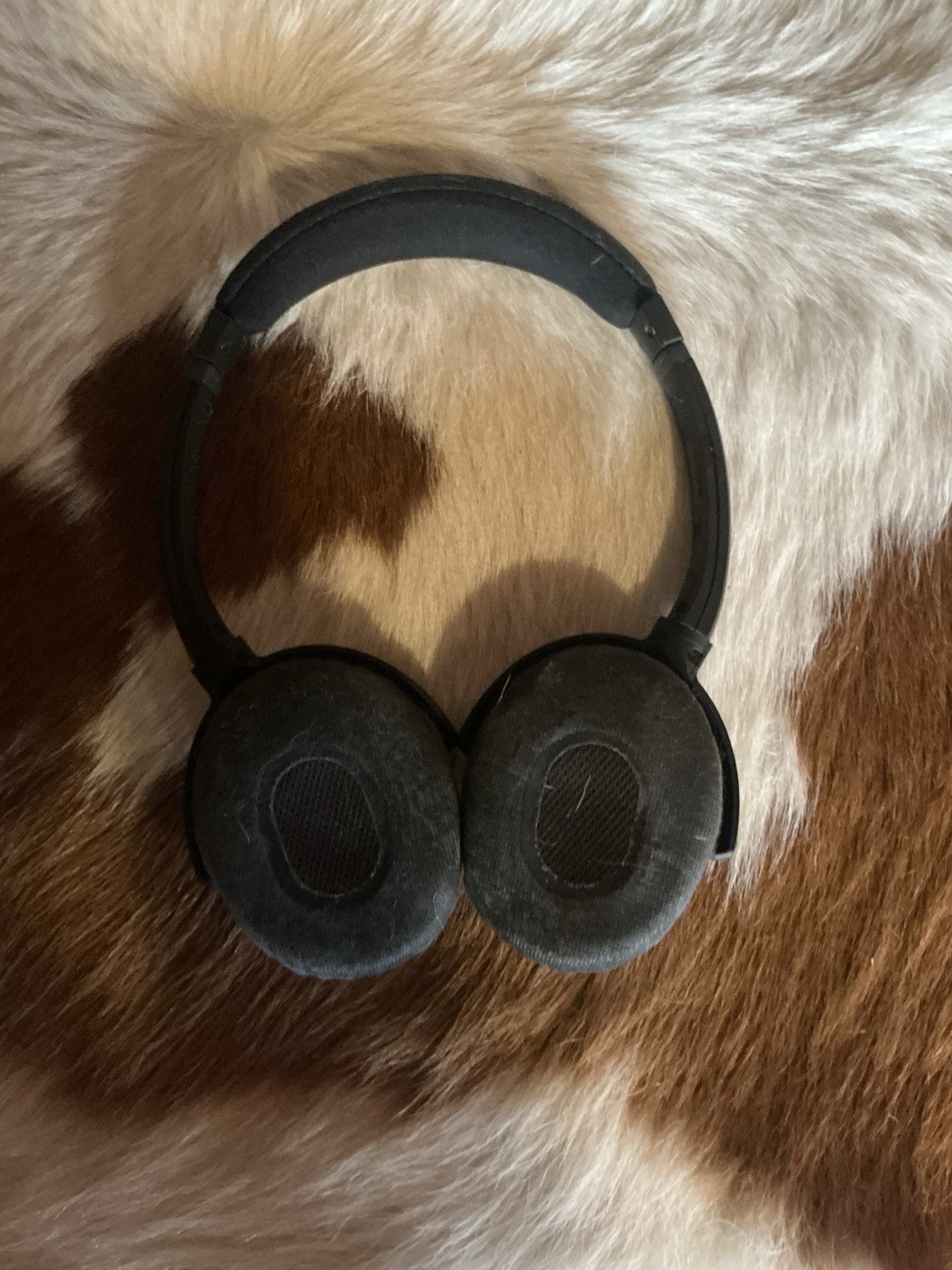 Bose QuietComfort 3 QC3 Noise-Cancelling Headphones, Black and Silver