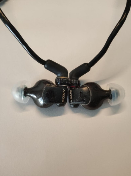 Sony MDR‑EX1000 In-Ear Monitor Headphones 16 mm Dynamic Driver Magnesium Housing