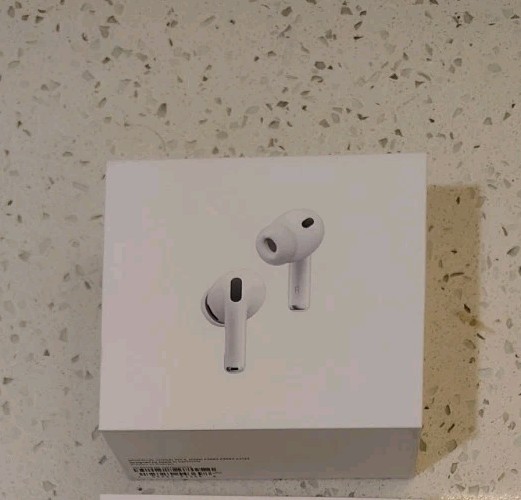 Apple AirPods Pro 3 (3rd Gen) Wireless Earbuds – White (MFHP4LL/A) New Sealed