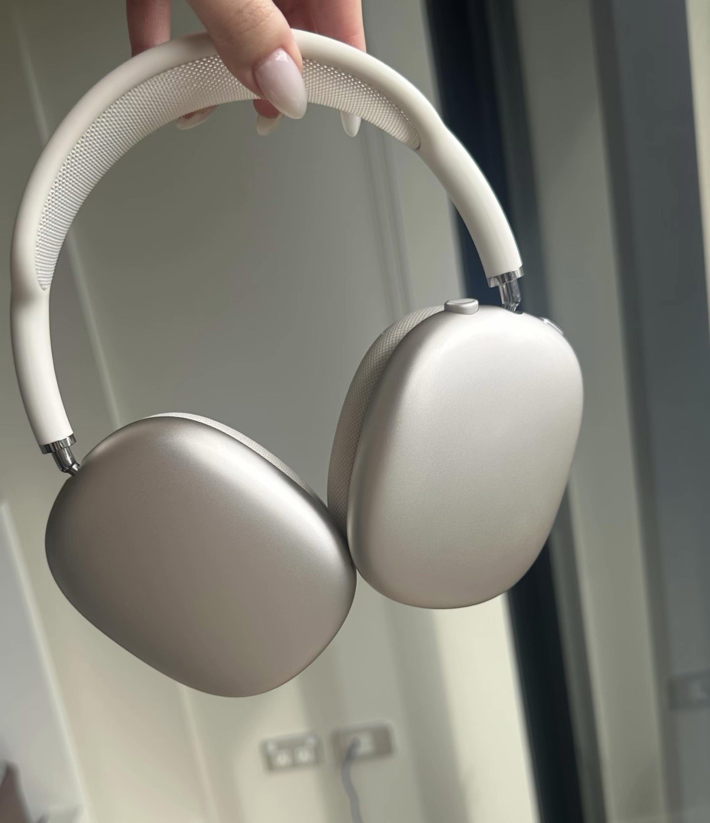 Apple AirPods Max Wireless Over-Ear Headphones ANC/Transparency Silver/White