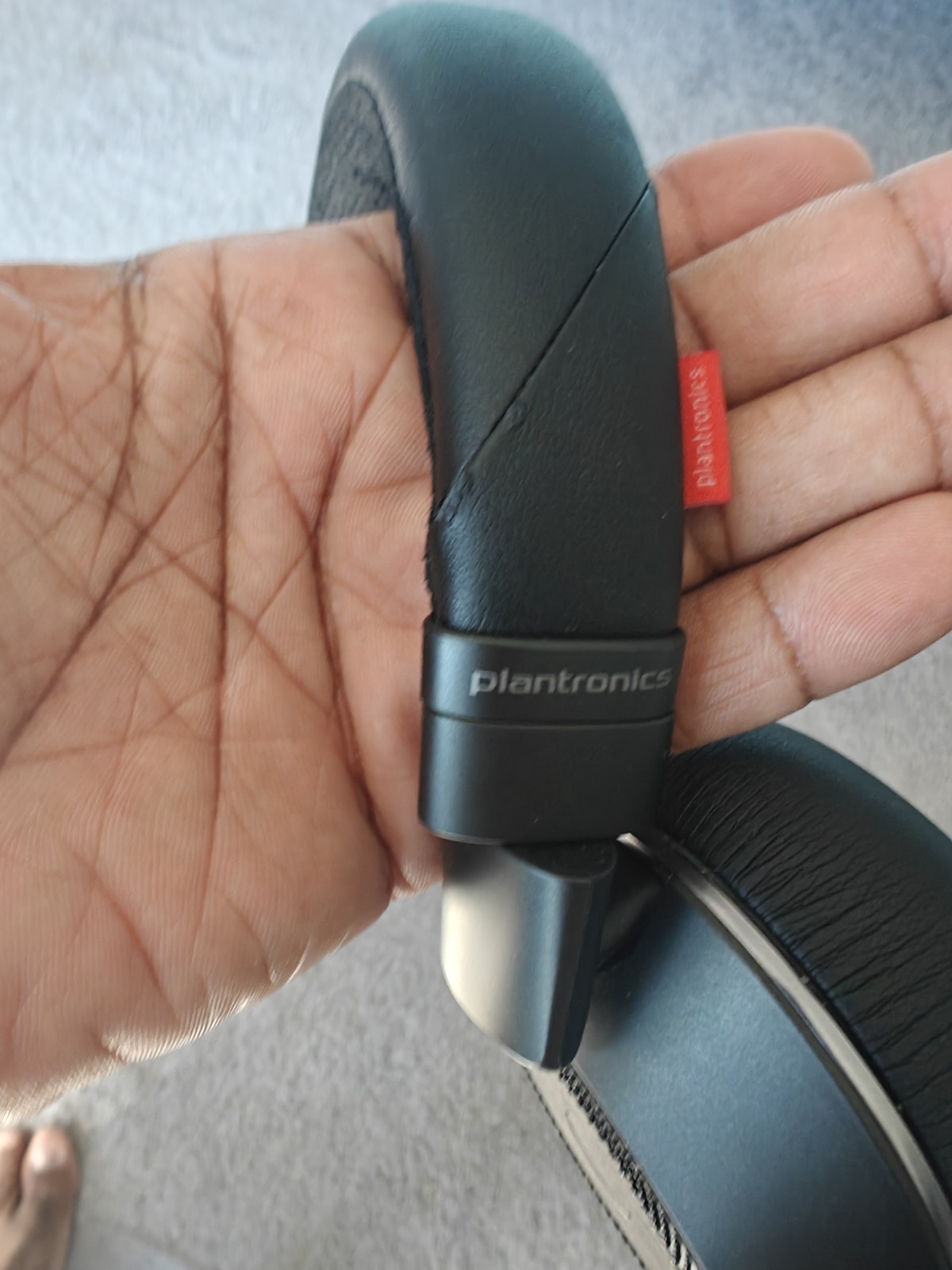 Voyager Plantronics B8200 UC Bluetooth Headphones