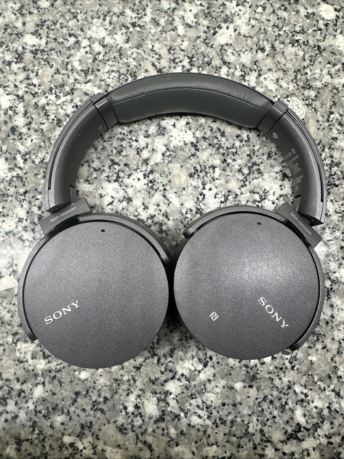 Sony MDR-XB950N1 Wireless Noise Canceling Headphones Grey