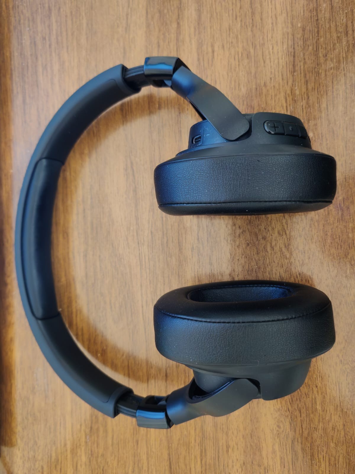Used JBL Tune 770nc Headphones