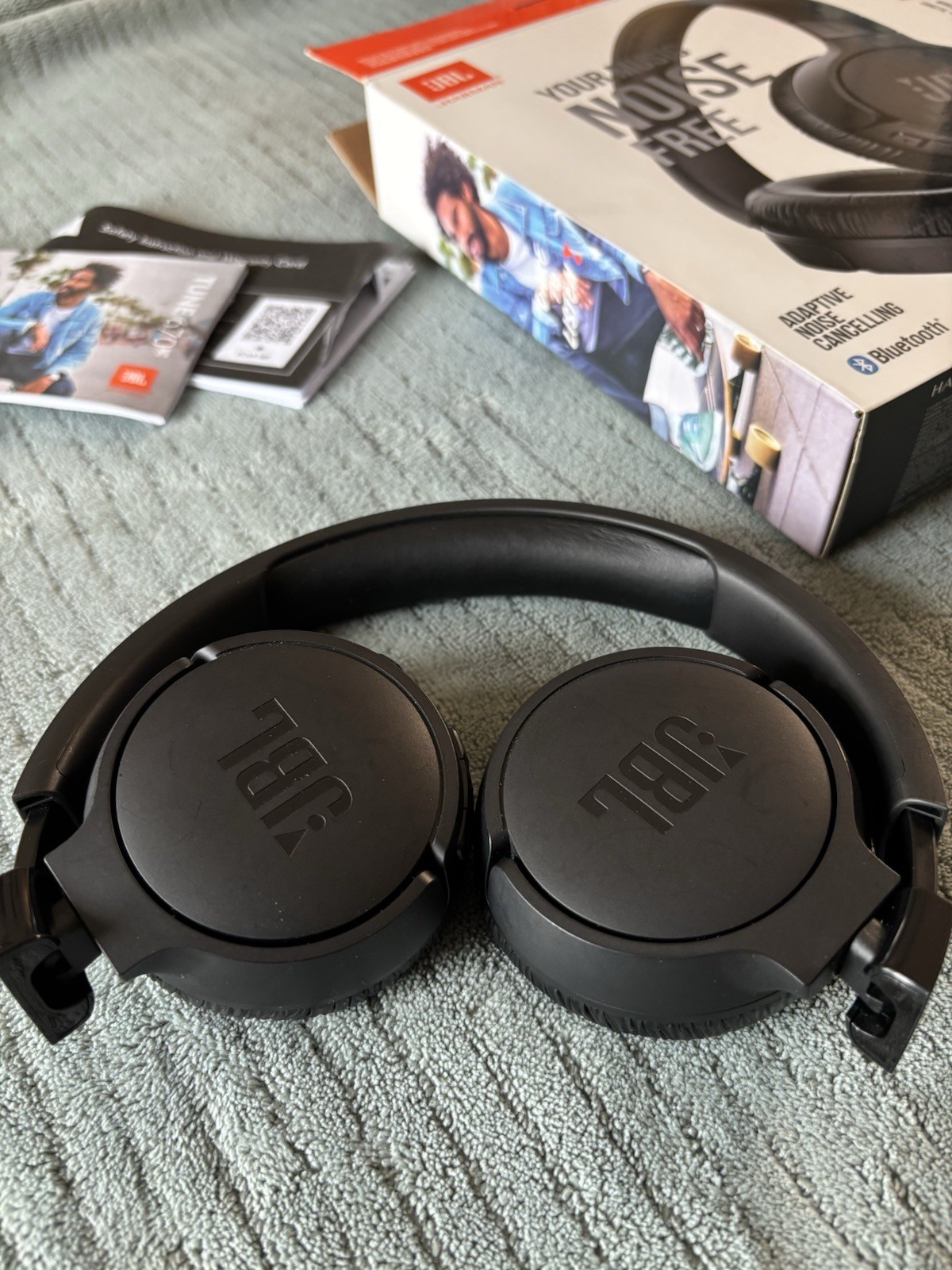 JBL Tune 670NC Wireless Bluetooth Noise Cancelling Headphones Foldable Black