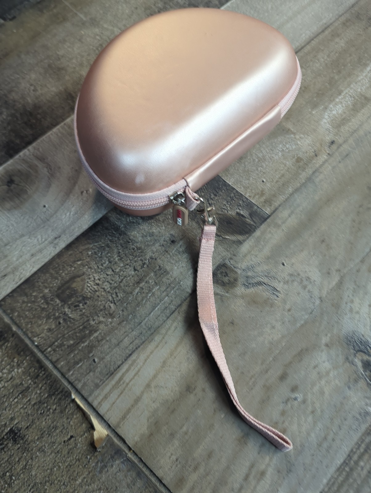 Beats by Dr. Dre Beats Solo3 Wireless On-Ear Headphones – Rose Gold