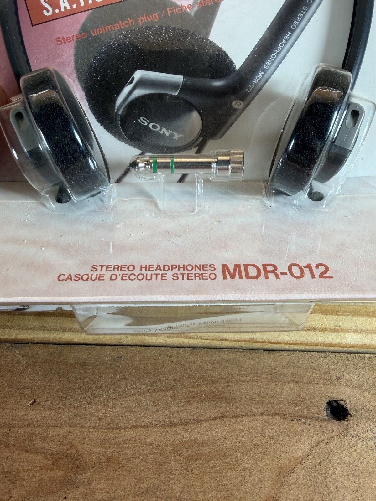 VTG NIB New Sony MDR-012 Stereo Headphones Vintage (please read)