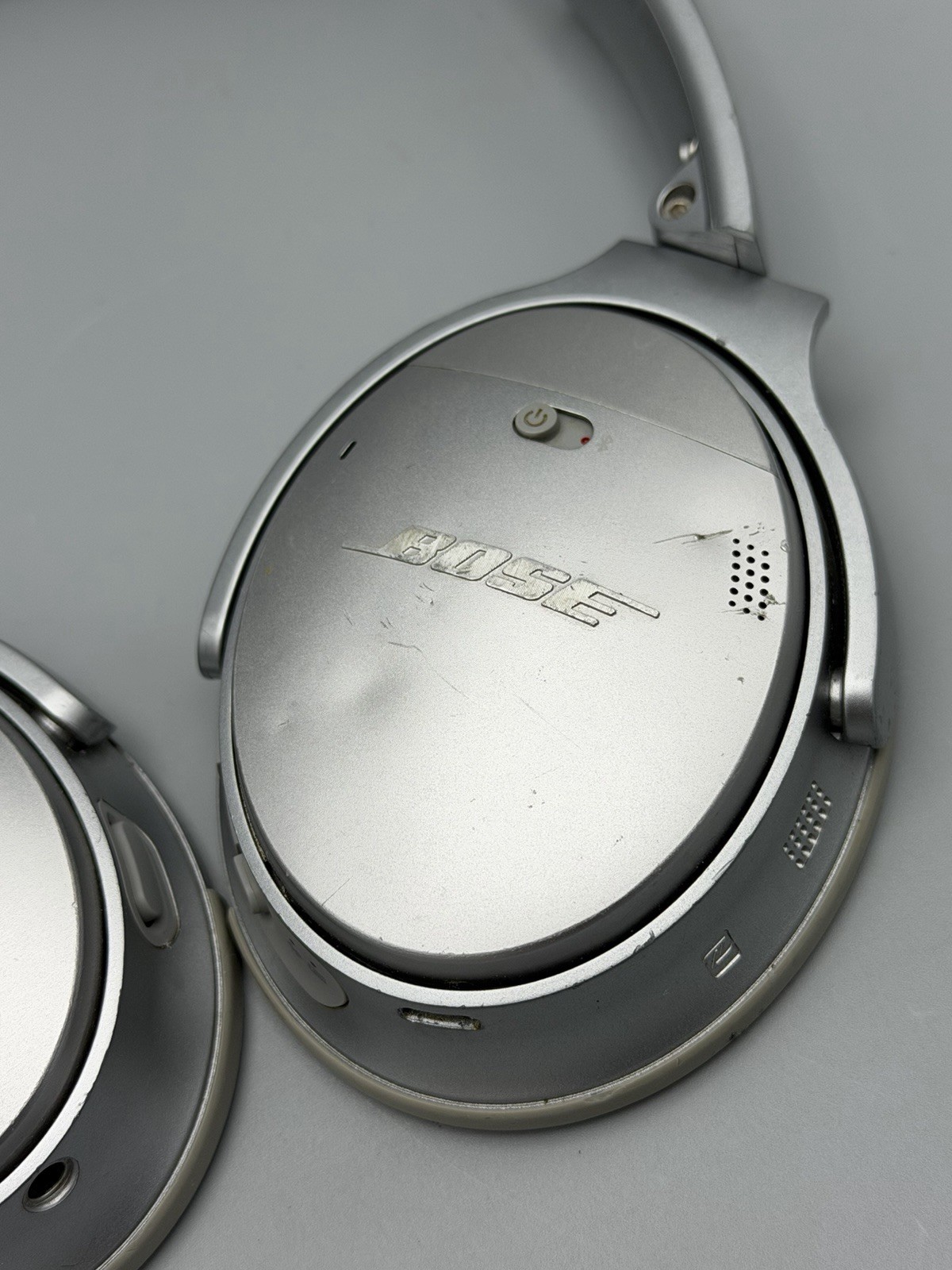 Bose QuietComfort 35 II Wireless Noise Cancelling Headphones Silver *No Ear Pads