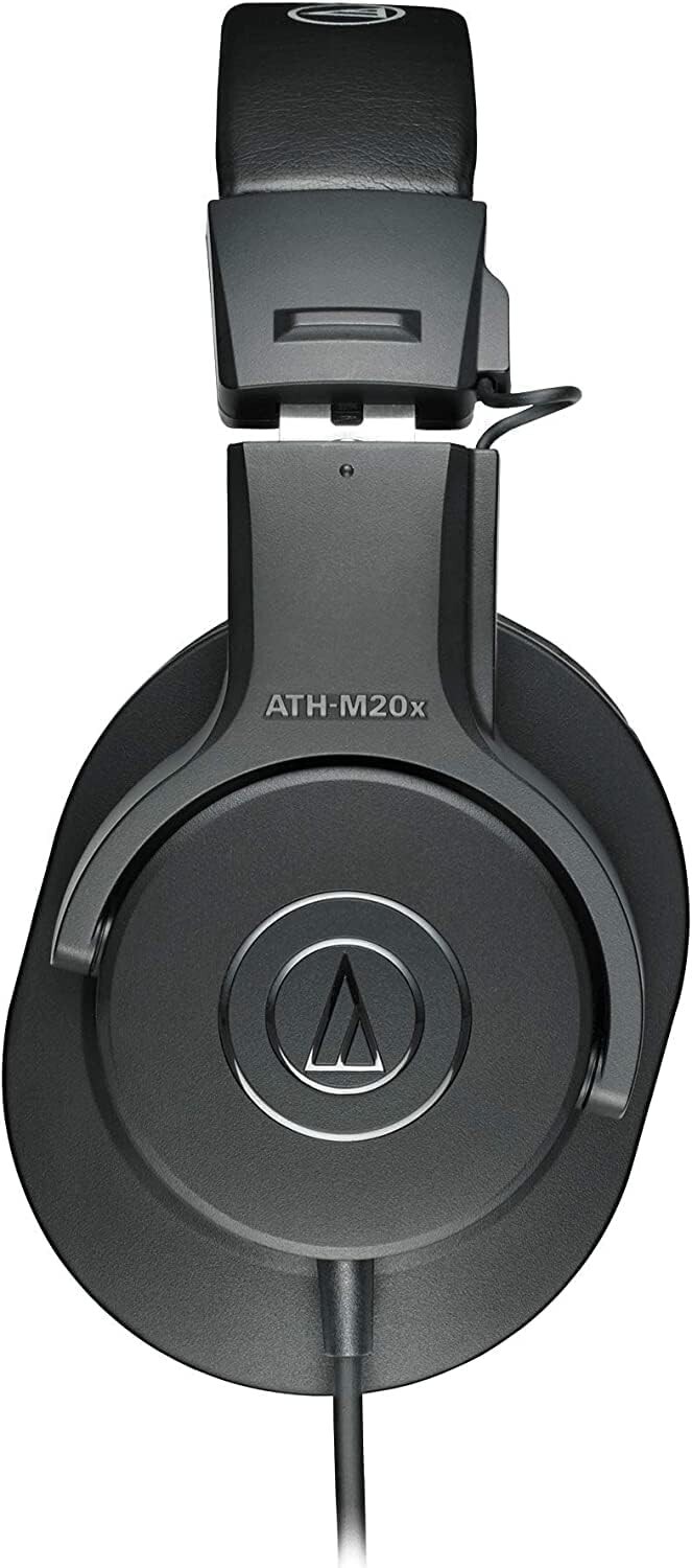 Black Studio Monitor Headphones – Excellent Sound Isolation in Loud Environments