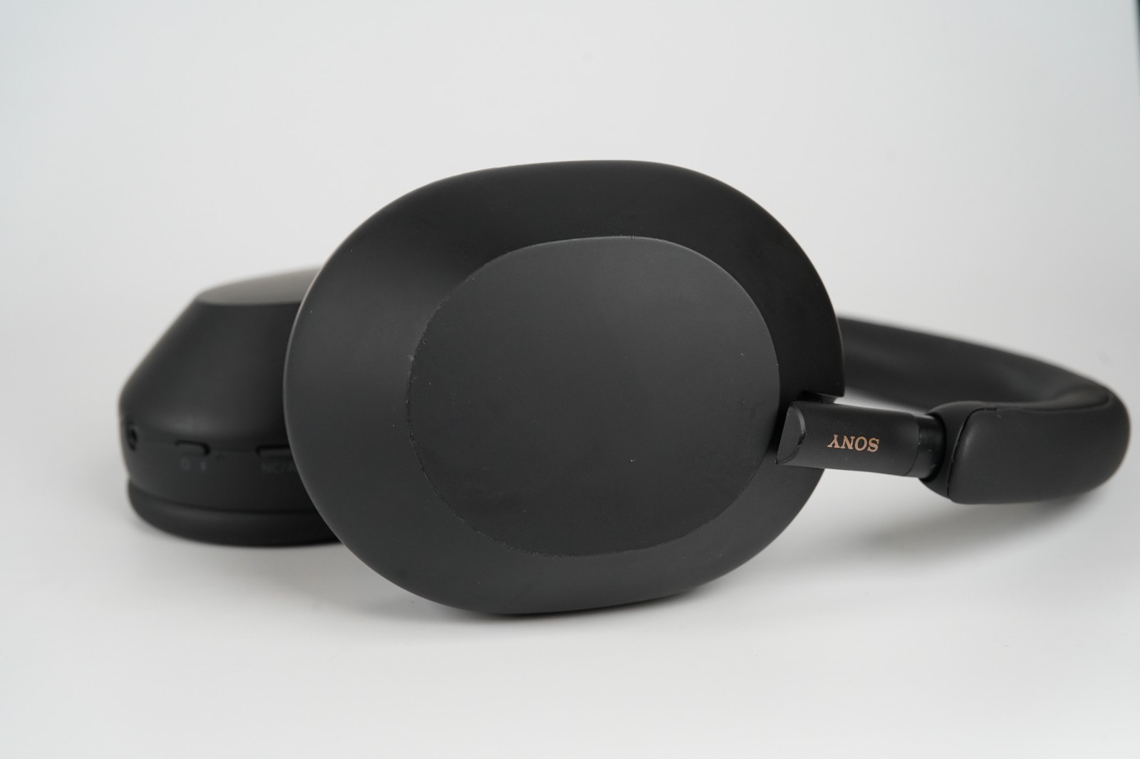 Sony WH-1000XM5 Wireless Noise Canceling Bluetooth Headphones Black
