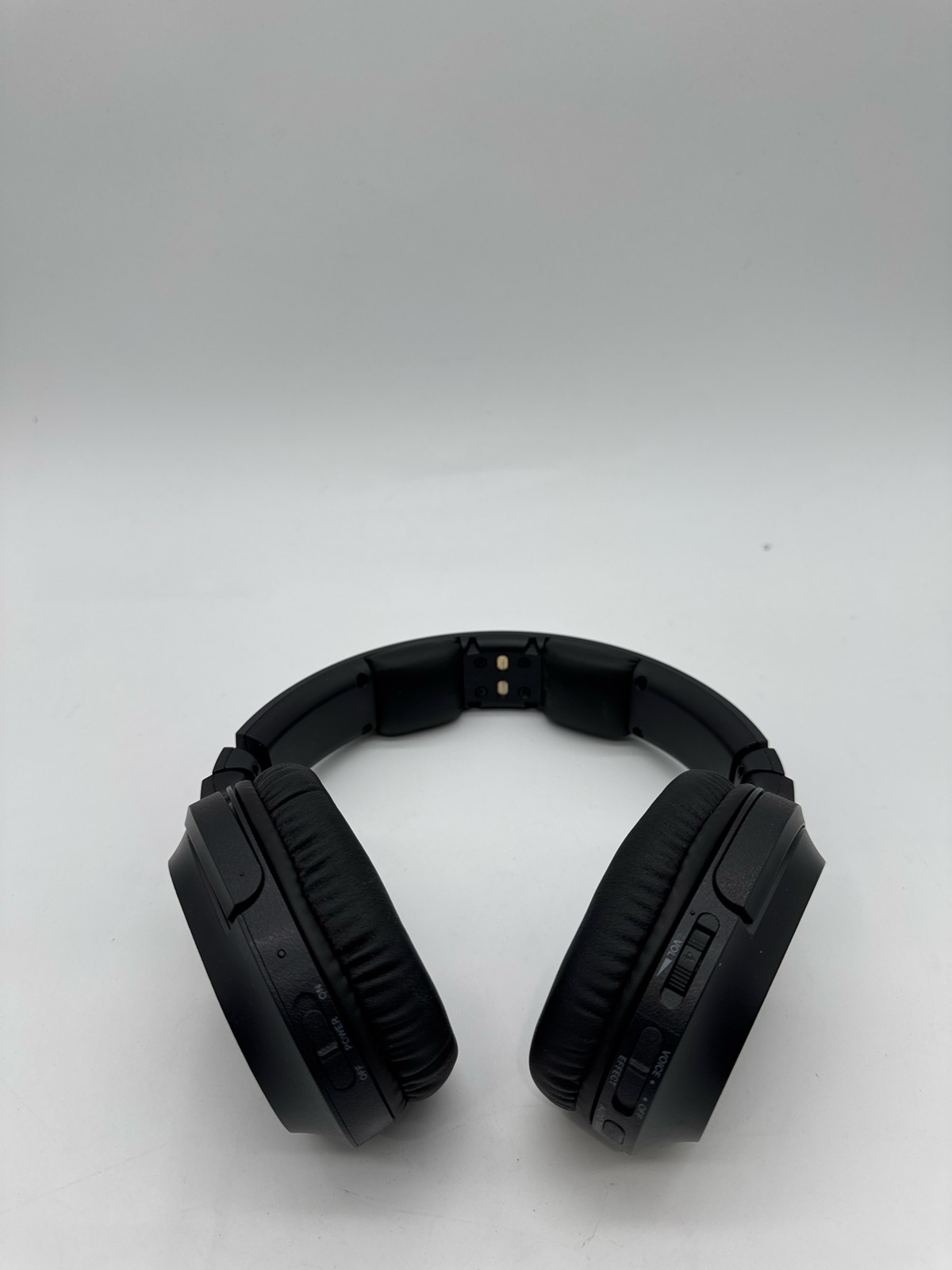 Sony WH-RF400 Wireless Over-Ear Home Theater Headphones 3.5 mm Jack – Black