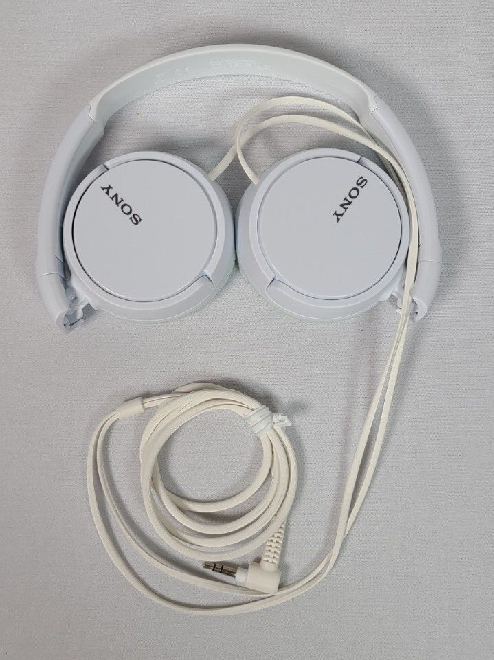 Sony MDR-ZX110 Ear-Pad (On the Ear) Headband Headphones – White