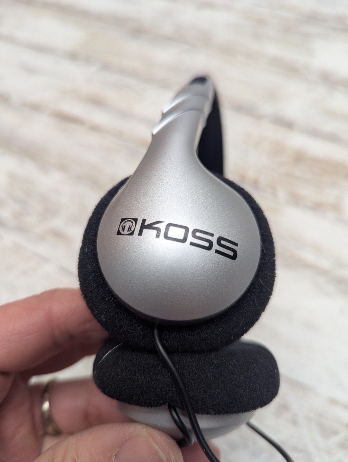 Koss KPH/6 Portable Stereophone Ultra Light Headphones Tested