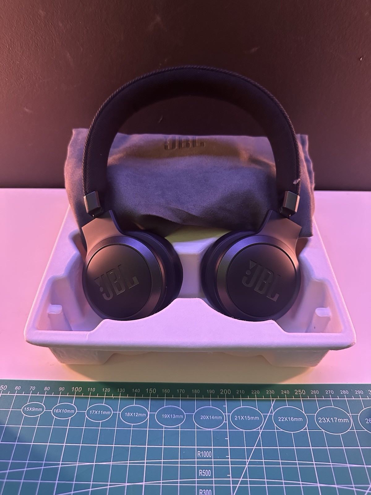 JBL Live 675NC Wireless Headphones – Grade A Open Box