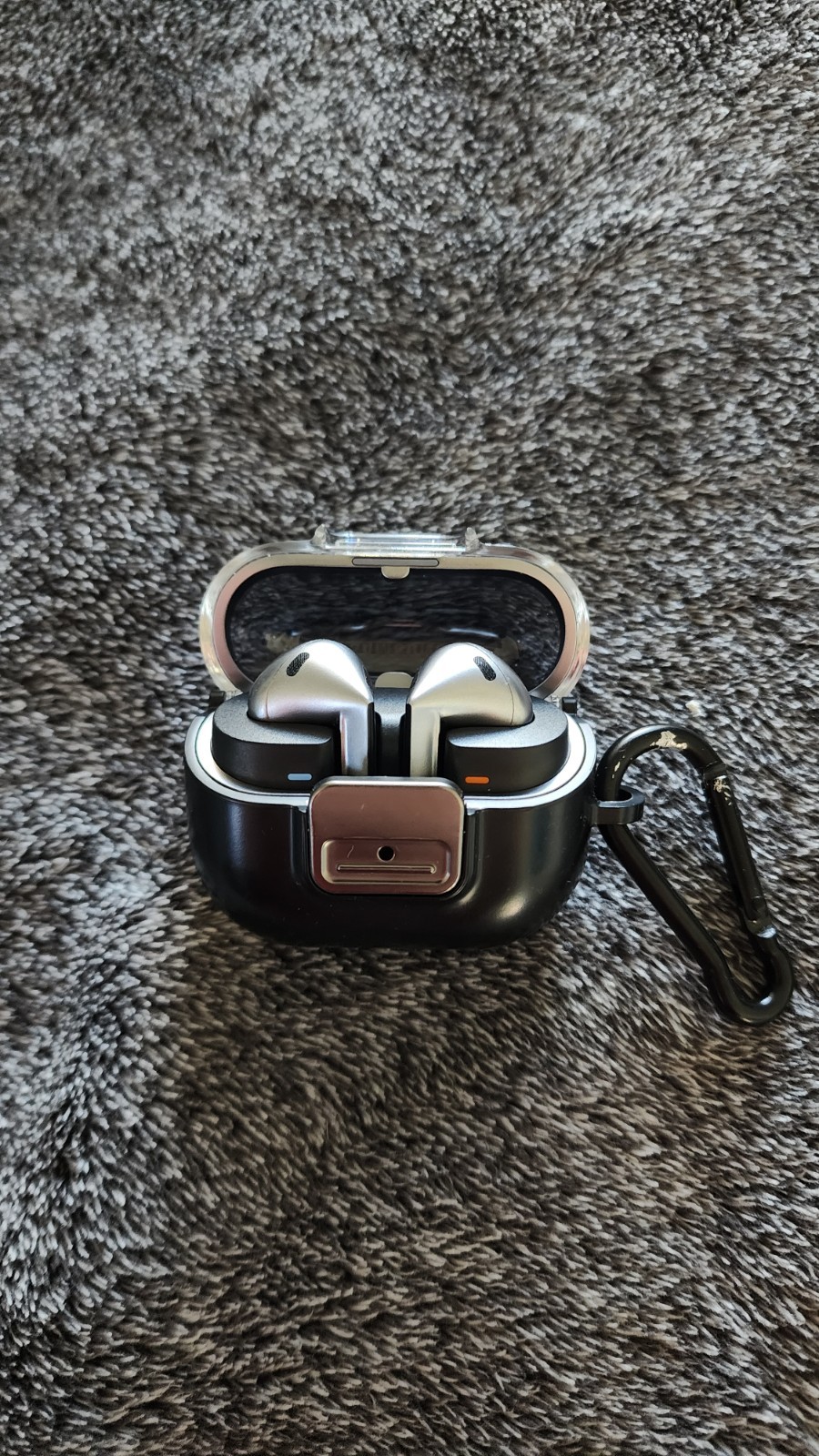 Samsung Galaxy Buds3 – Phantom Black with Samsung Protective Case