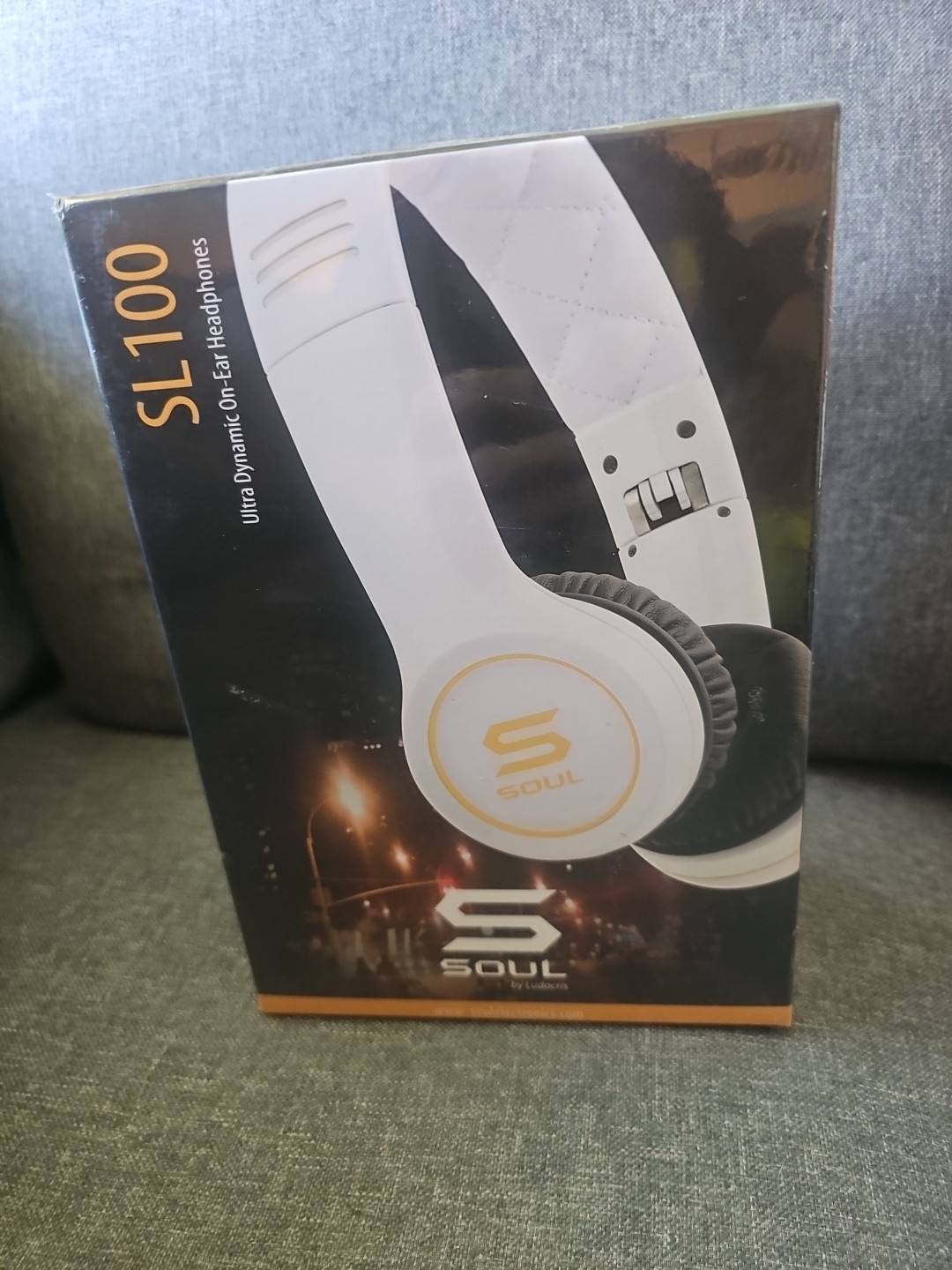 Soul by ludacris SL100 Headband Headphones w/ In-Line Remote Control NEW SEALED