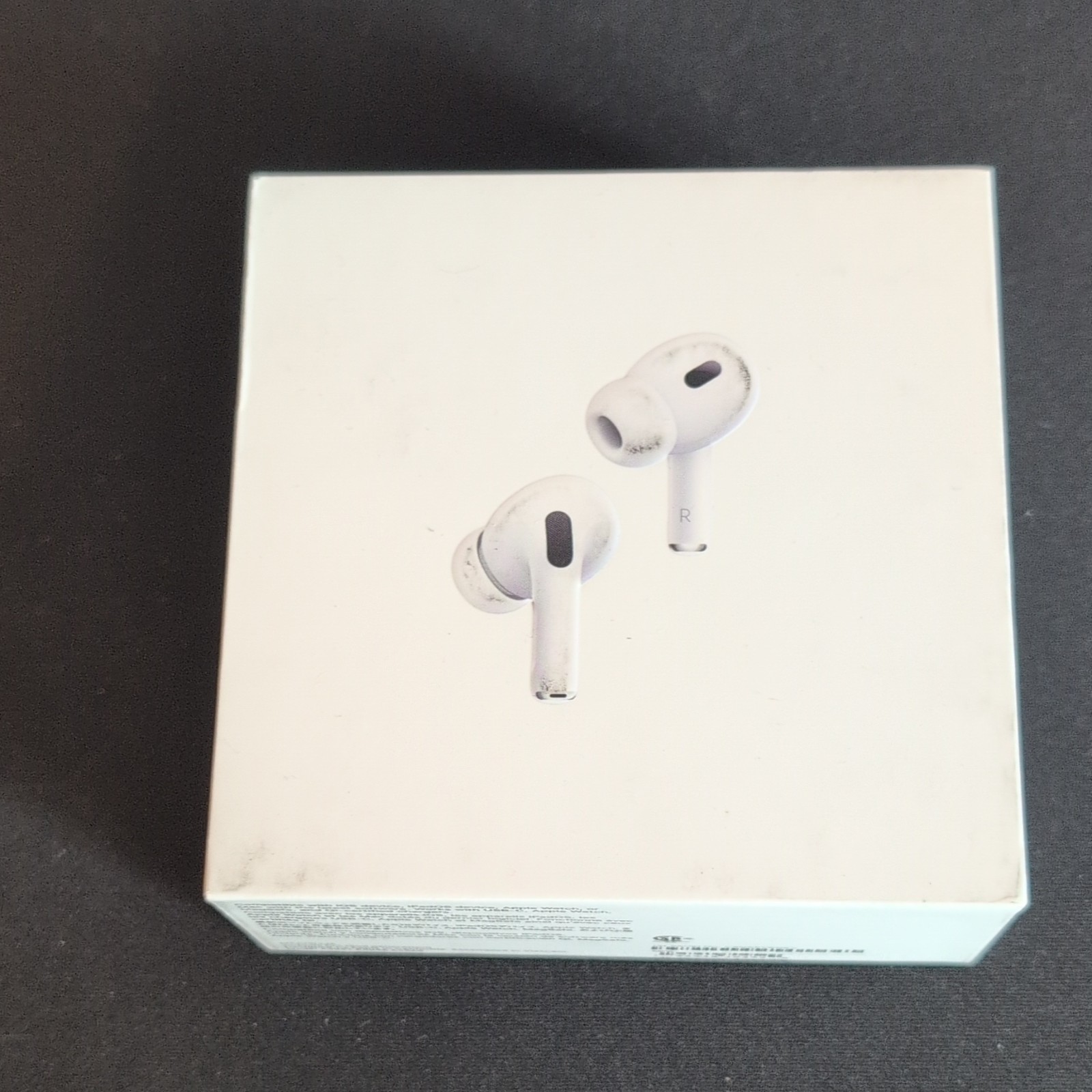 Apple AirPods Pro 2nd Gen MagSafe Charging Case White Bluetooth Wireless