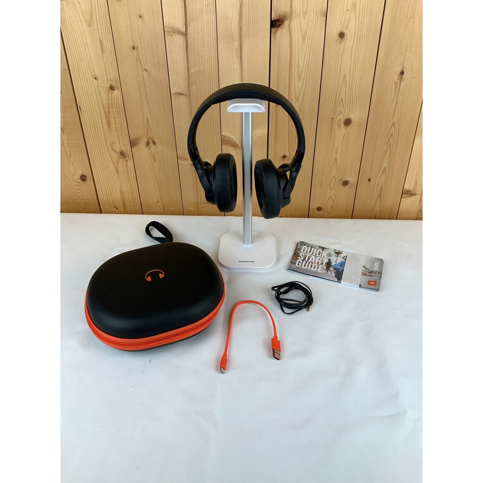 JBL Tune 720BT, Over The Ear Headphones, With Case, Blk.