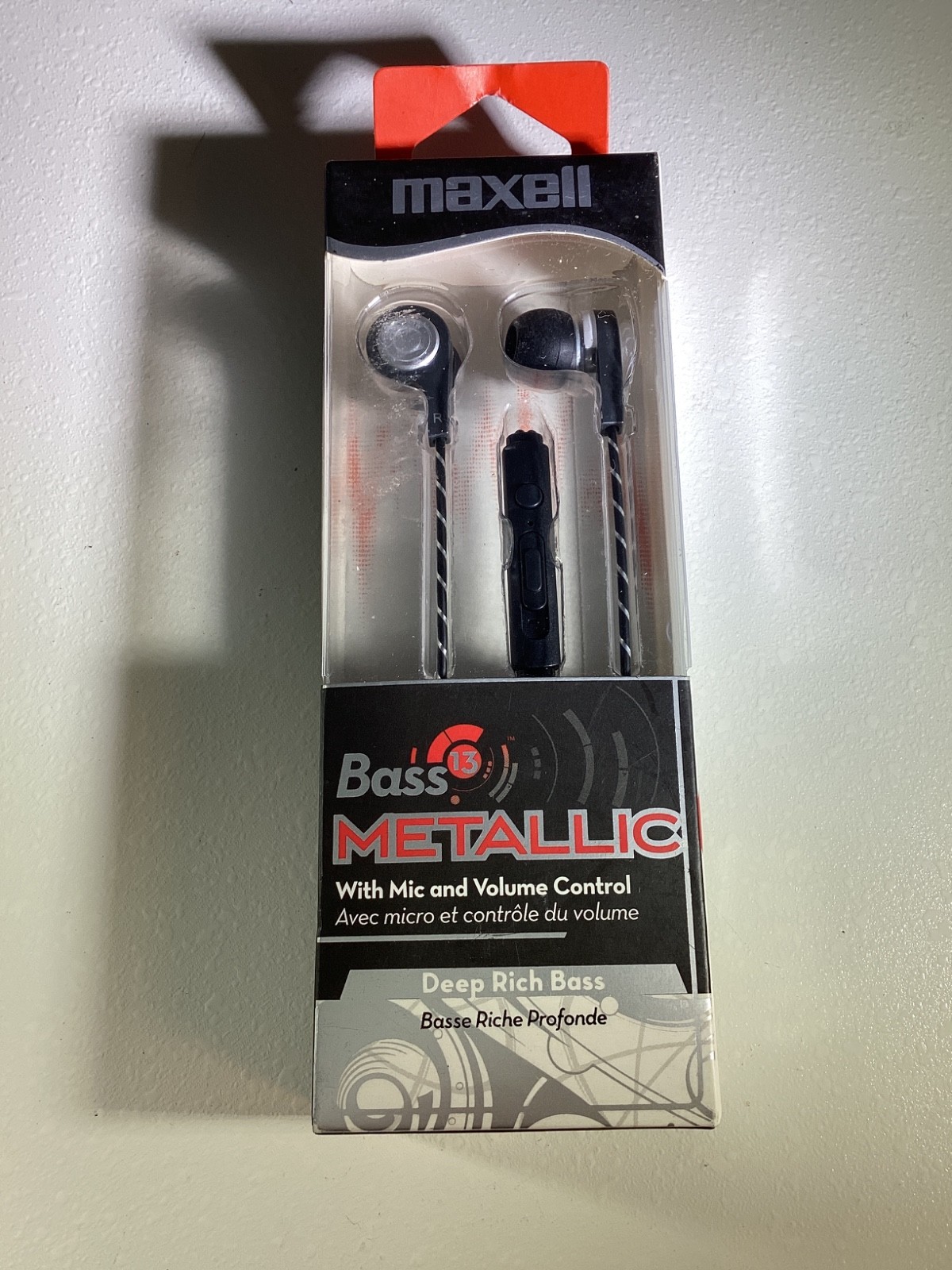 Maxell 199600 Bass 13 Metallic In Ear Earbuds Mic/Vol Control Brand New Sealed