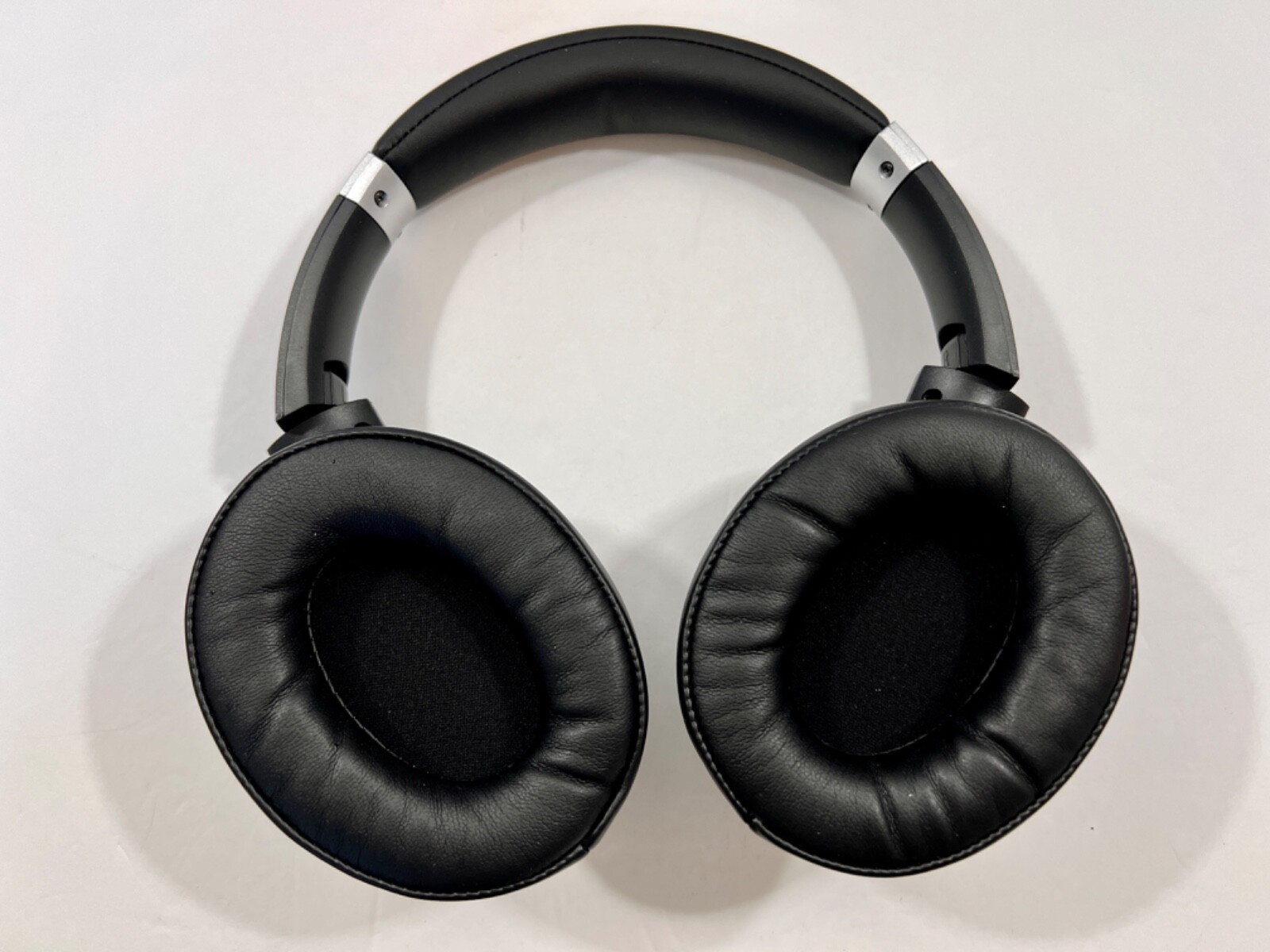 VILINICE Noise Canceling Headphones Wireless Bluetooth Over Ear Microphone Q8