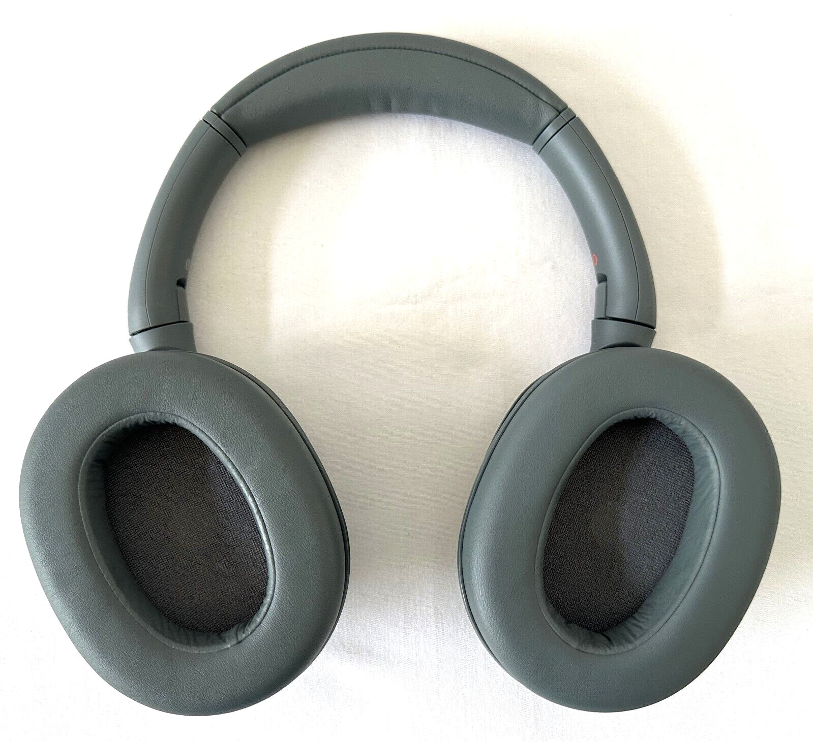 Sony ULT WEAR 900N Wireless Noise Canceling Bluetooth Headphones Forest Gray 1