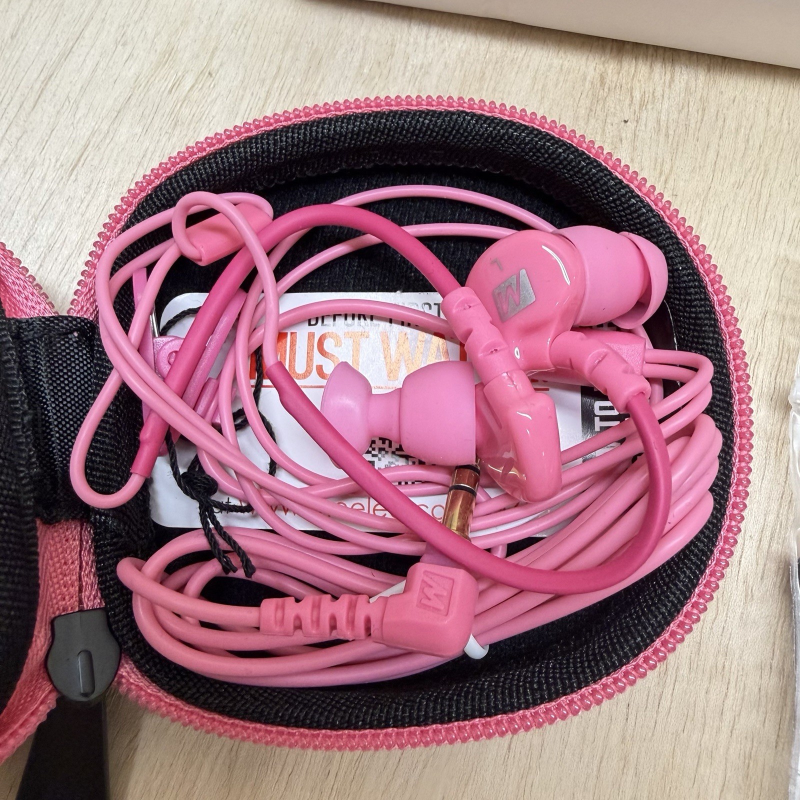 Wired Wireless Earbuds Mixed Lot of 11 JBL Apple Peloton Unbranded