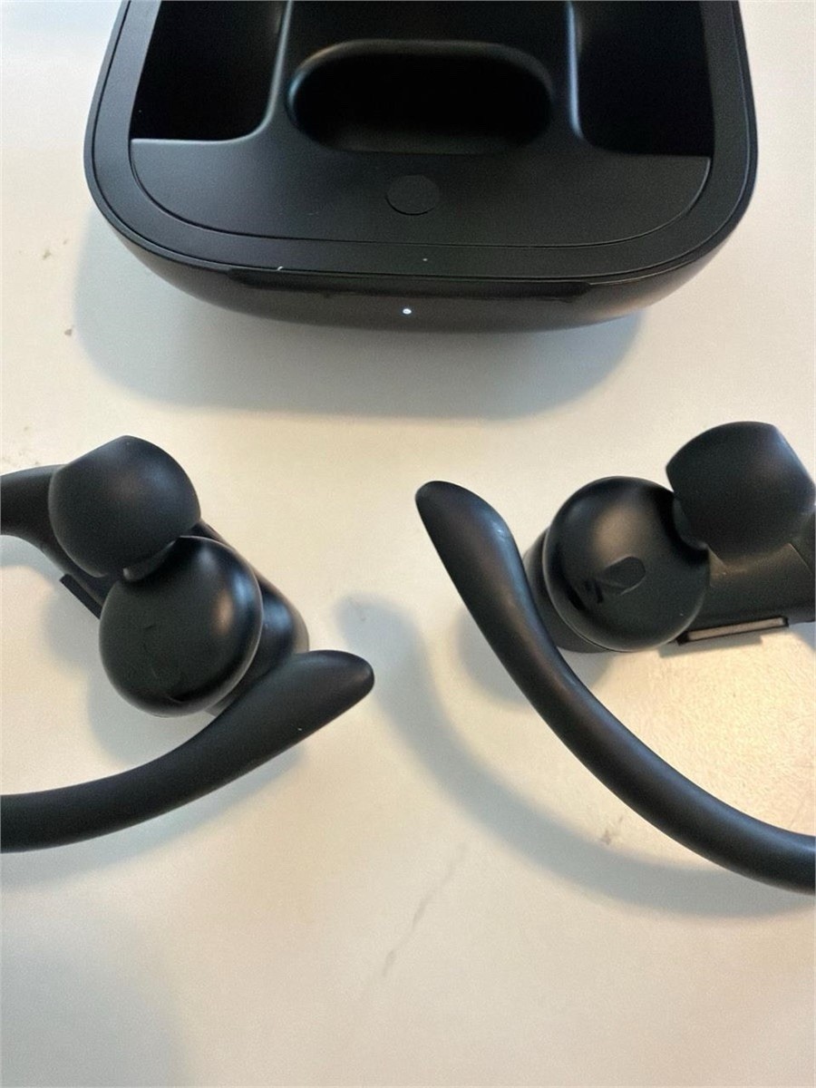 Beats by Dr. Dre Powerbeats Pro In-Ear Wireless Earphones – Black (MY582LL/A)