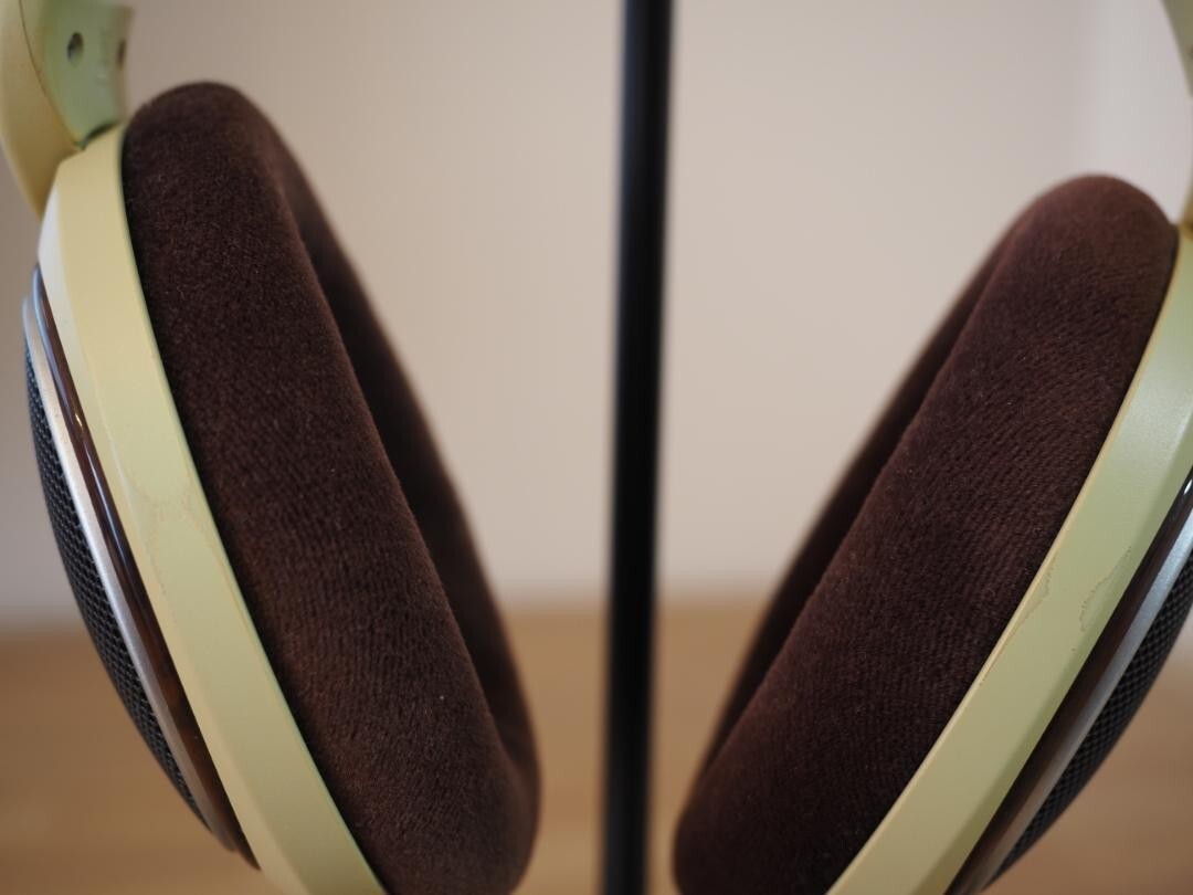 SENNHEISER HD598 Open type headphones Ivory Brown 3rd party 4.4mm cable