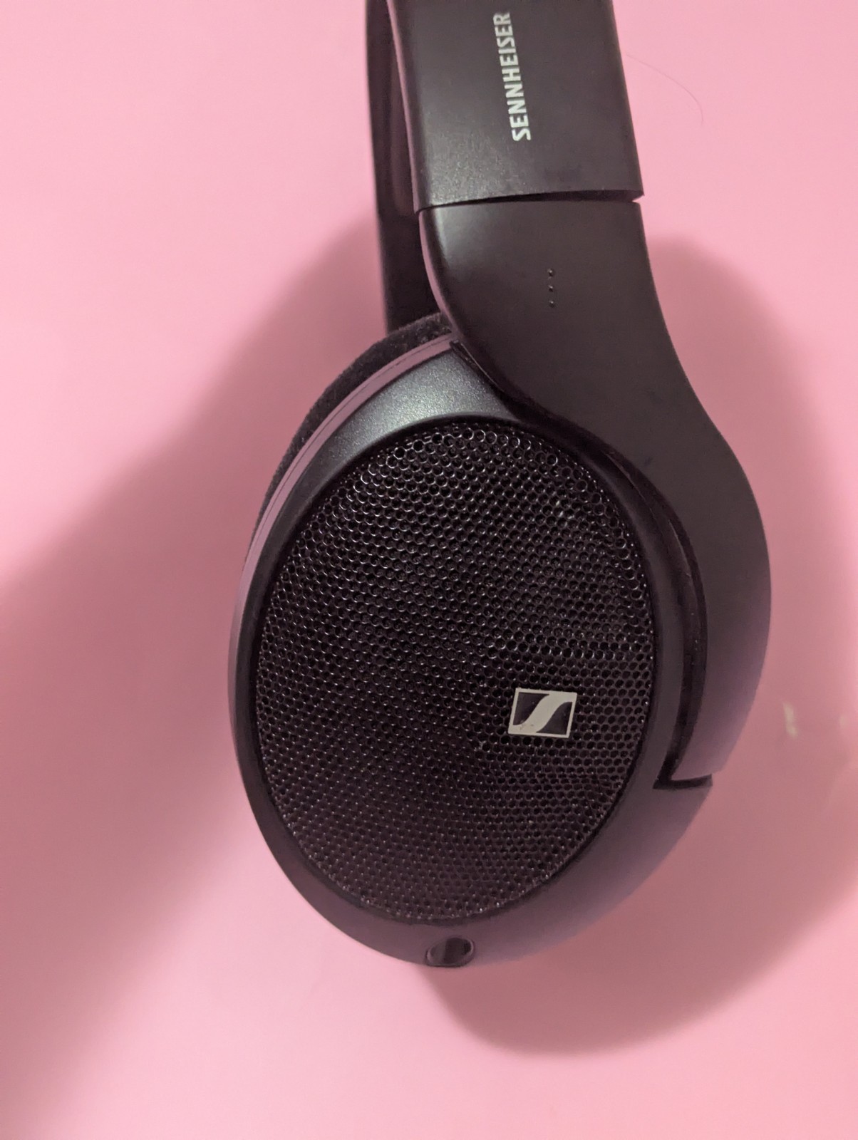 Sennheiser HD 560 S Over-The-Ear Wired Audiophile Headphones Excellent Condition