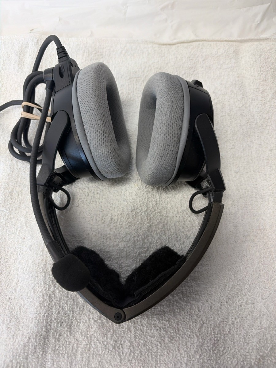 BOSE AVIATION A20 HEADSET PRE-OWNED (P23016340)