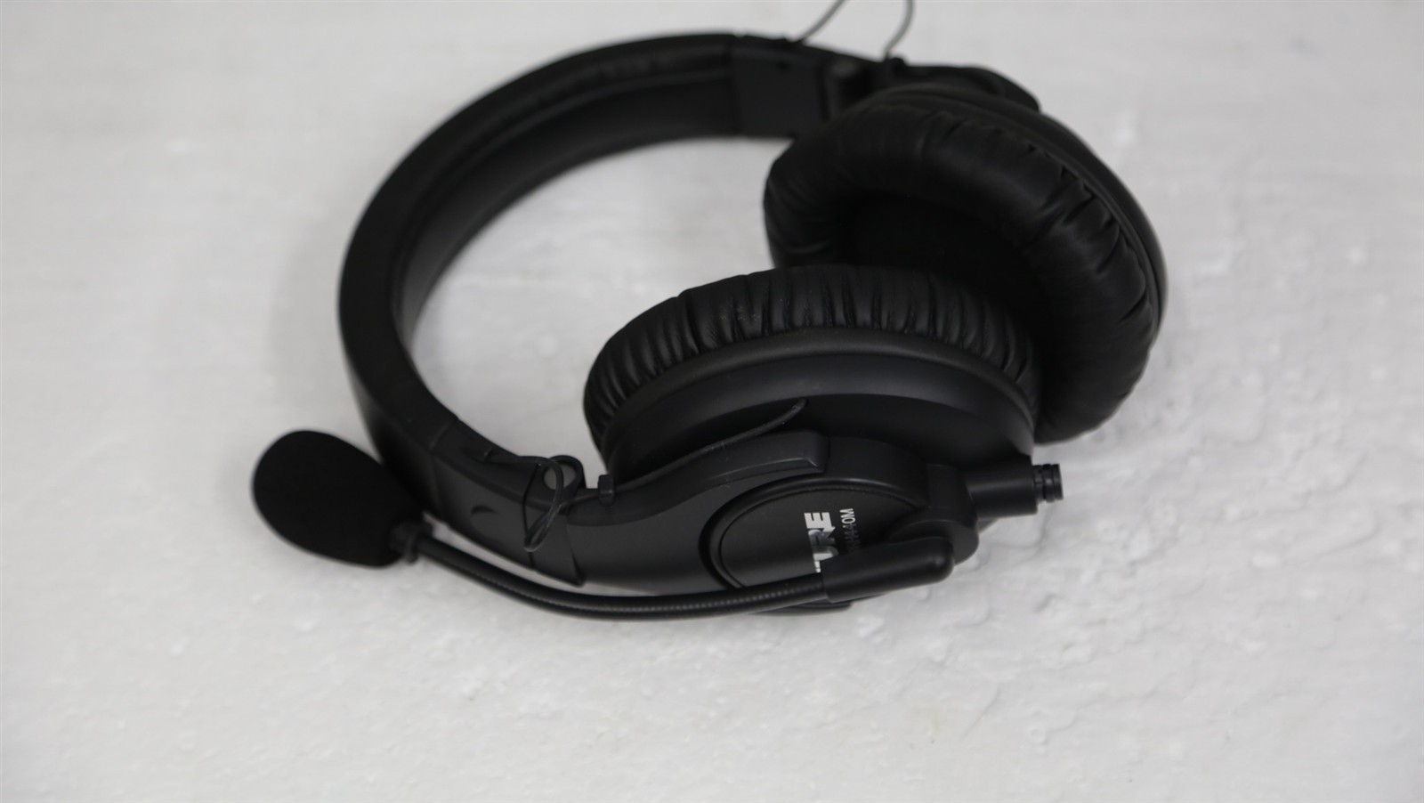 Shure BRH440M Stereo Broadcast Headset Dynamic Cardioid Microphone (S17)