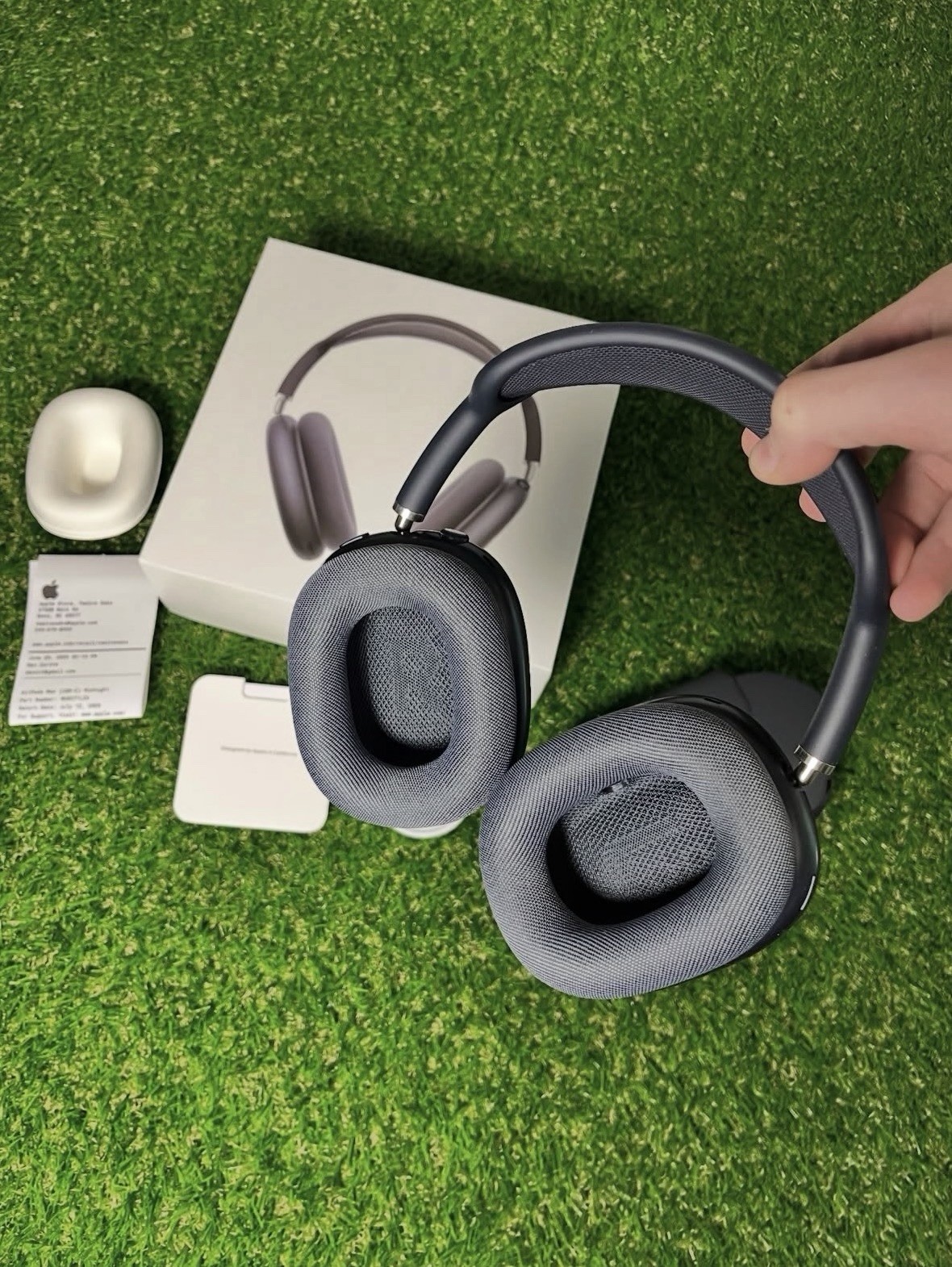 Apple AirPods Max Wireless Bluetooth Over-Ear Headphones, Midnight A3184