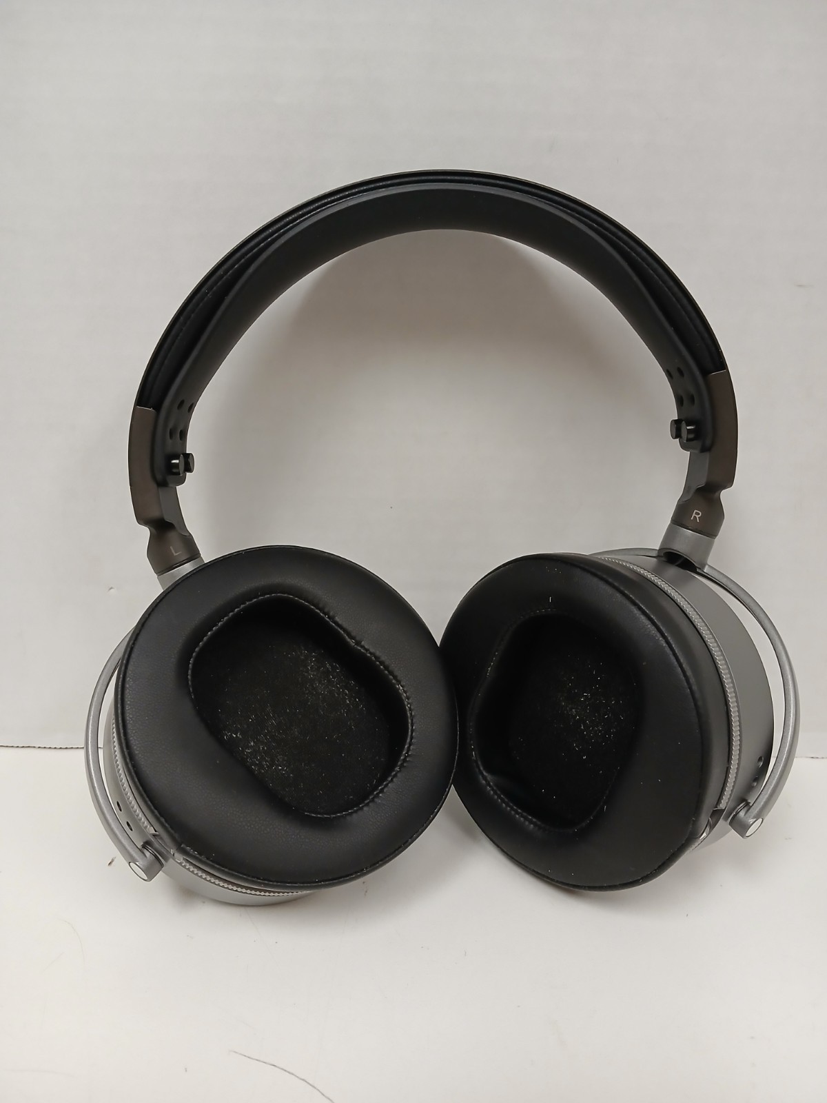 Audeze LCD-S20 Closed Back Headphones *No Cords*