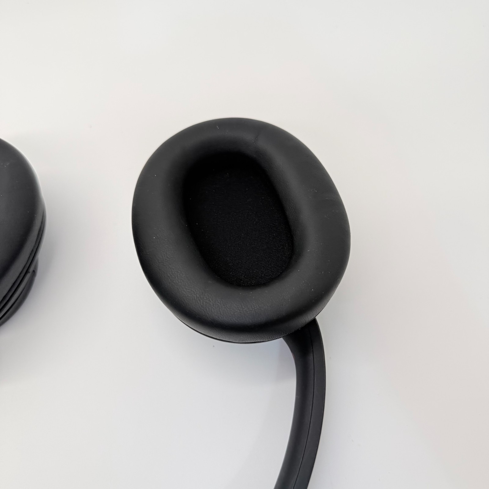 Sony WH-CH720N/B Noise Canceling Wireless Headphones WHCH720N – Black