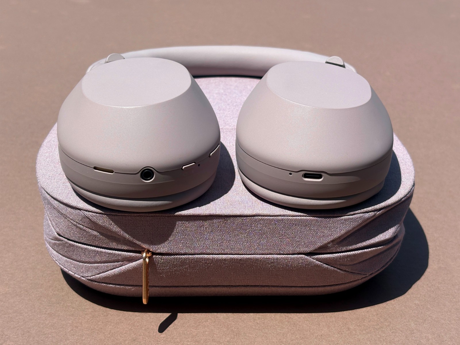 SONY WH-1000XM5 Wireless Noise Canceling Over Ear Headphones – Smoky Pink