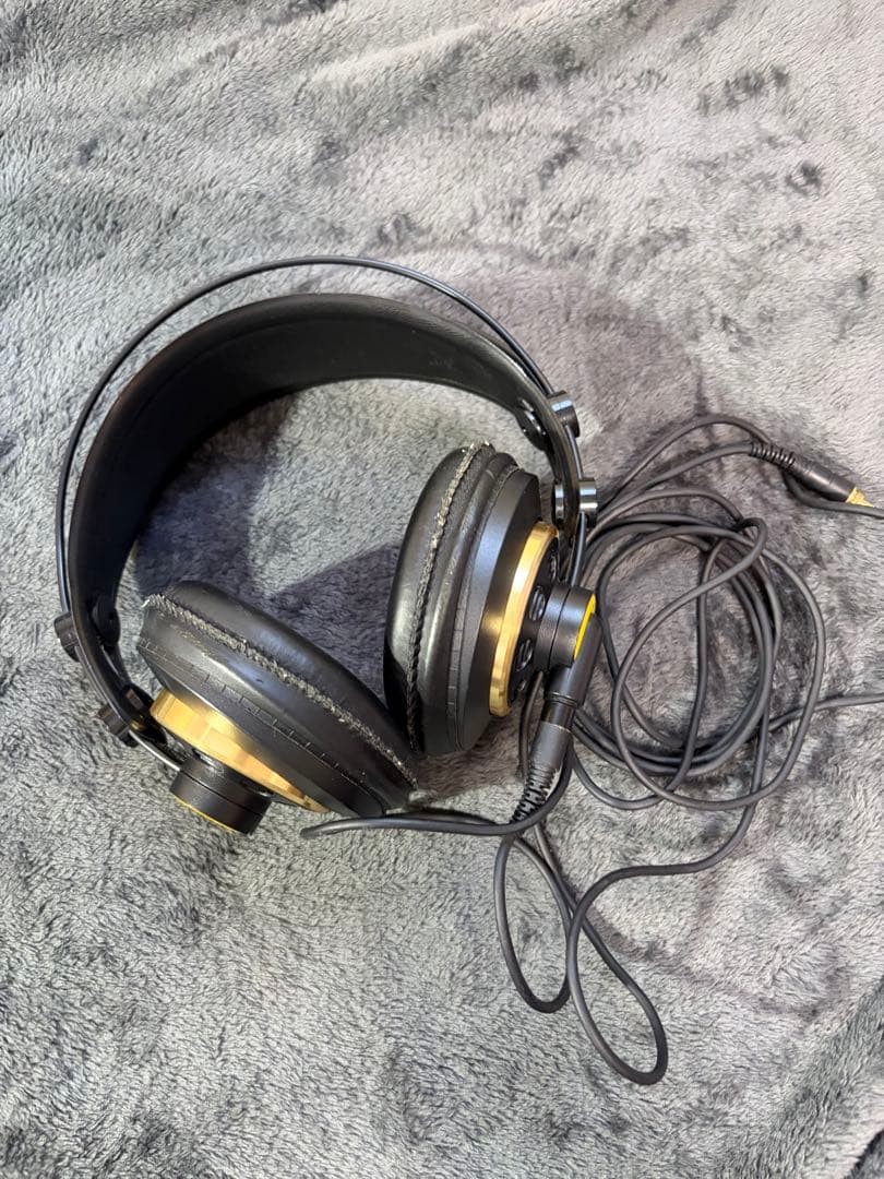 AKG K240 Headphones Black Open Back Semi Open Used Studio Monitor Audio