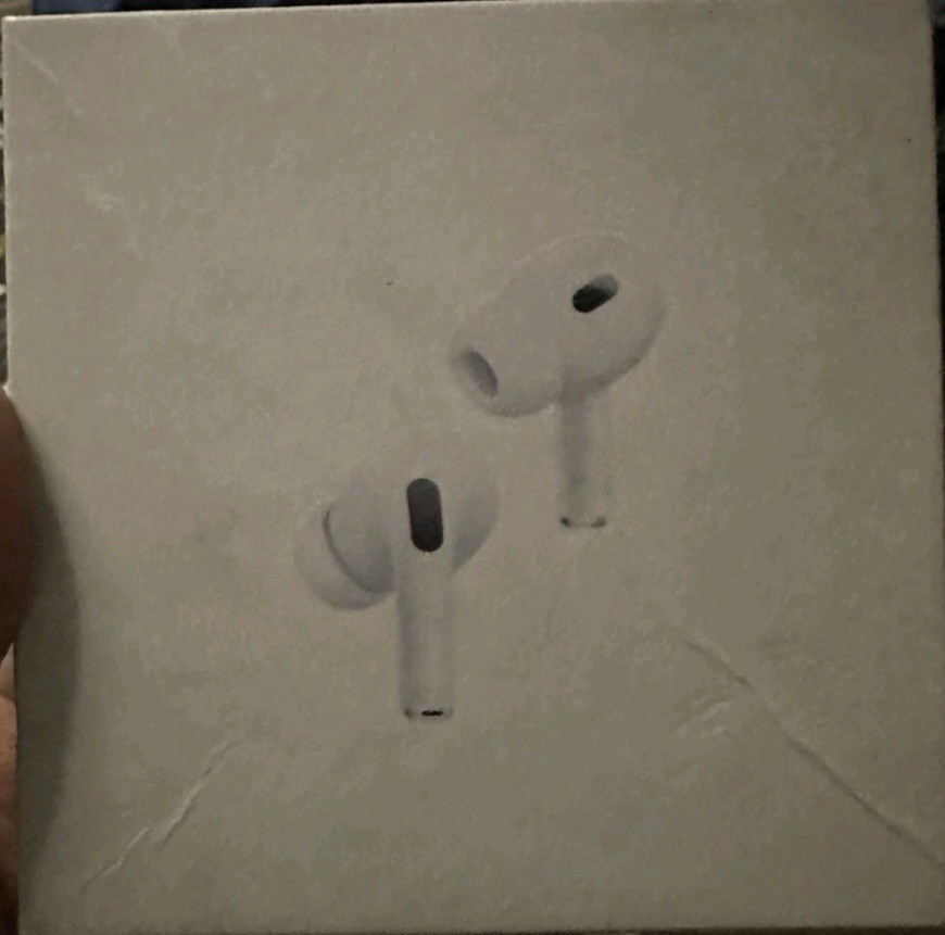 Apple AirPods Pro 2nd Gen with MagSafe Charging Case, White In-Ear Bluetooth