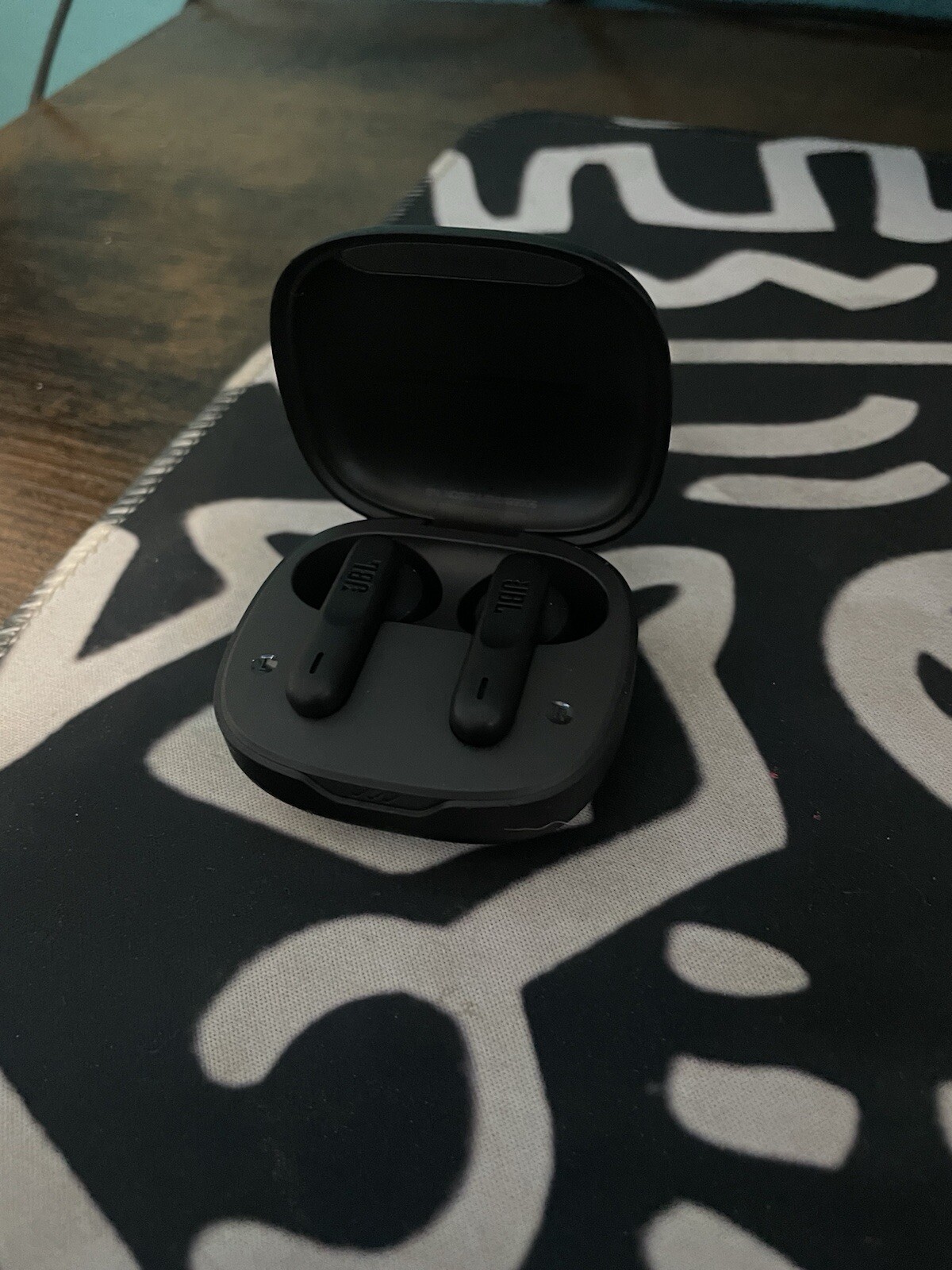 JBL WIRELESS EAR BUDS