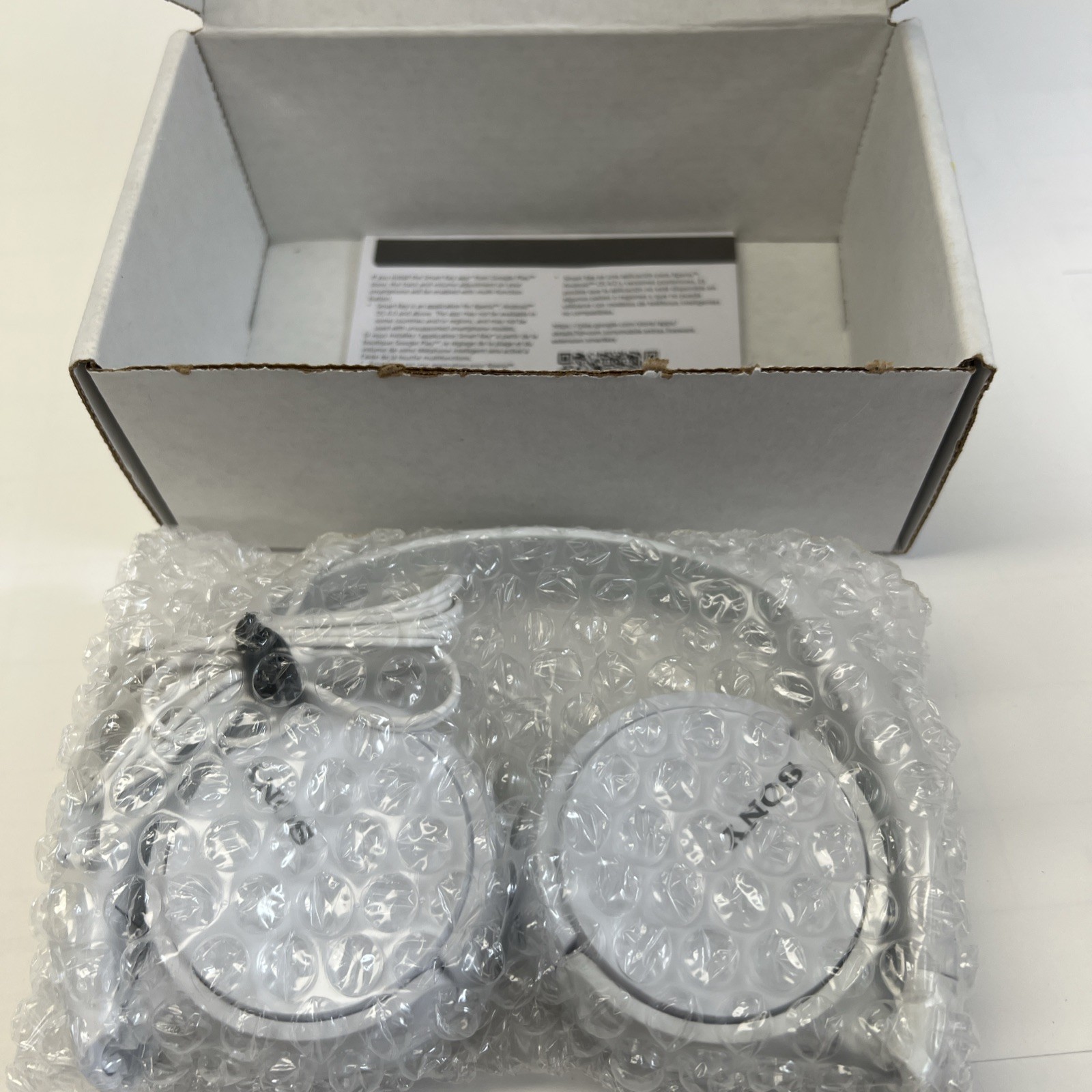 Sony MDR-ZX110 Ear-Pad (On the Ear) Headband Headphones – White